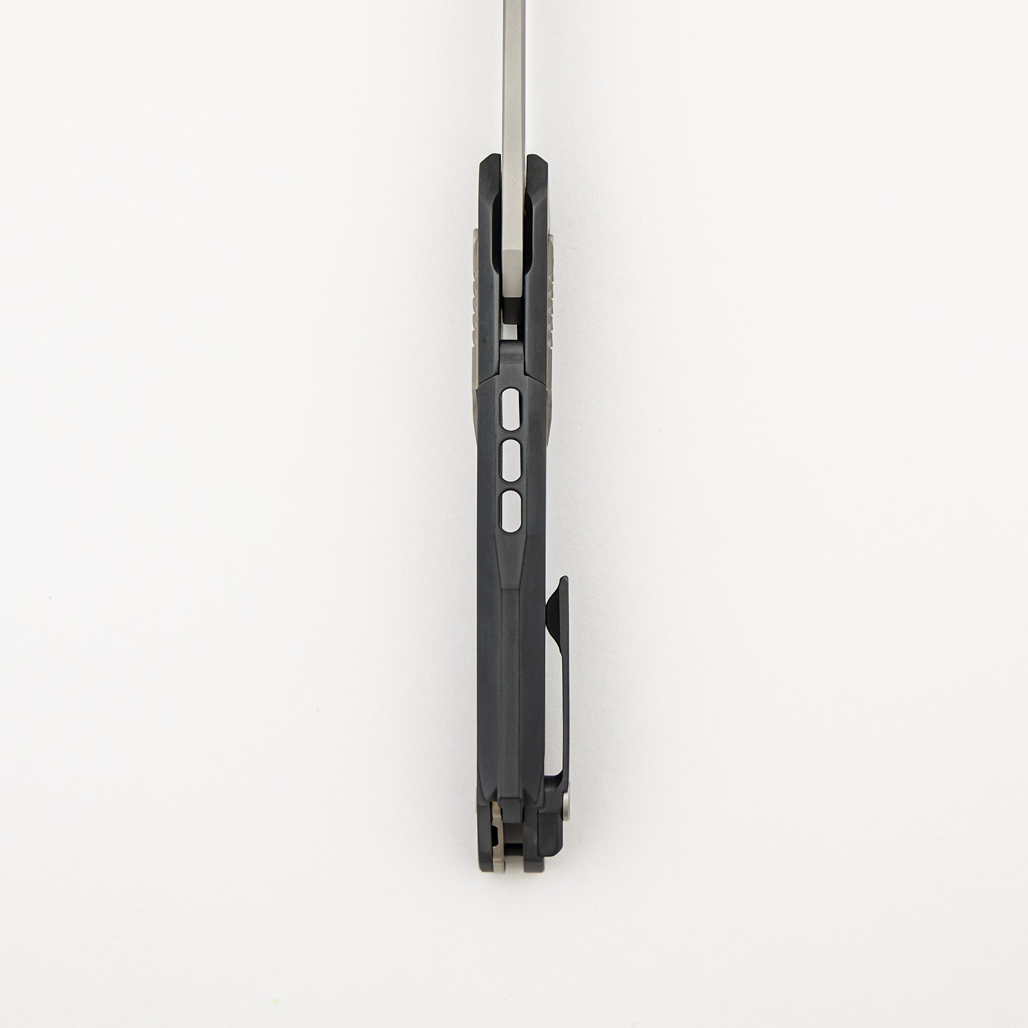 Atlas V2.5 - RWL-34 Blade - Arcrom X Titanium Handle