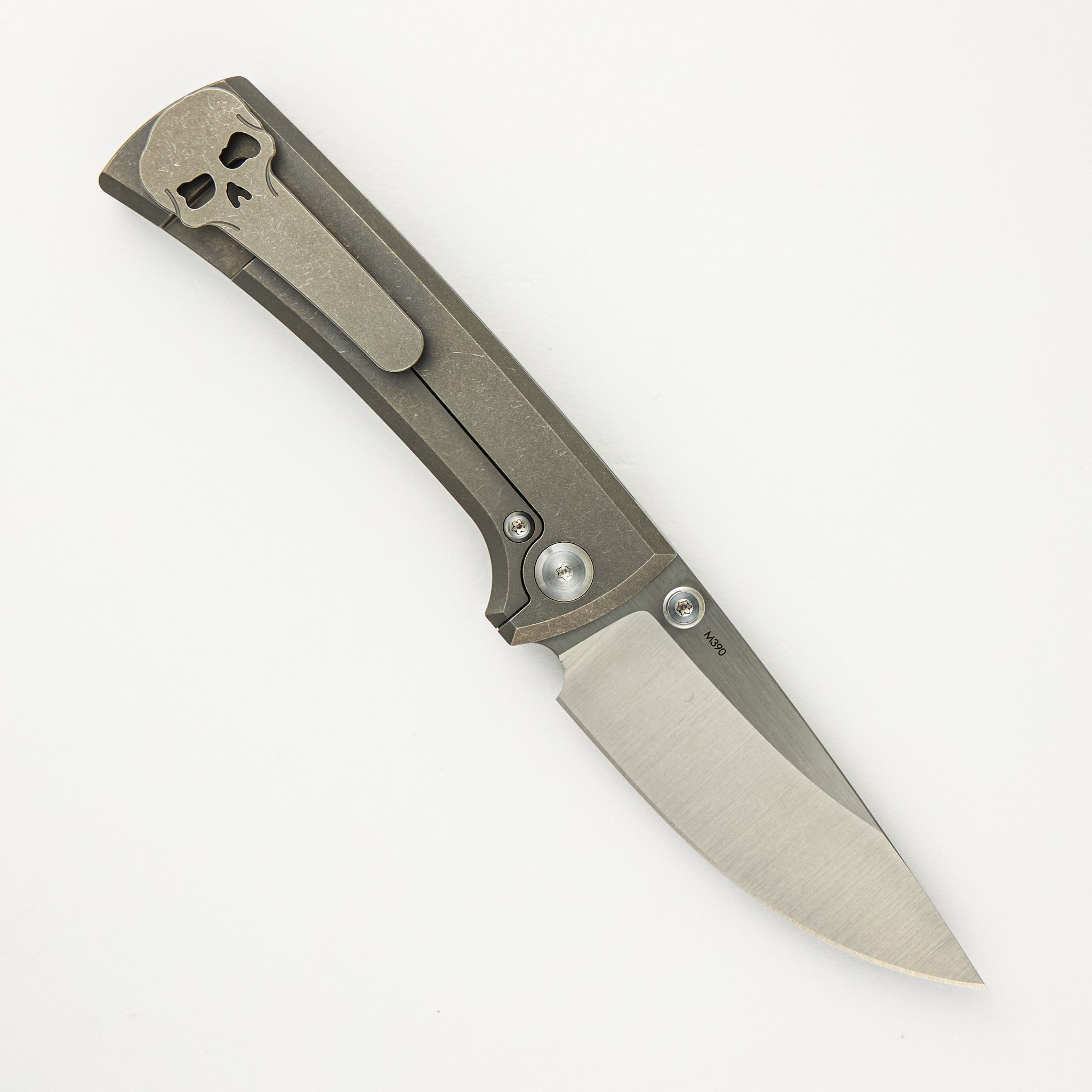 CHAVES KNIVES RCK9 – DROP POINT – STONEWASH TITANIUM – BELT FINISH M390 BLADE