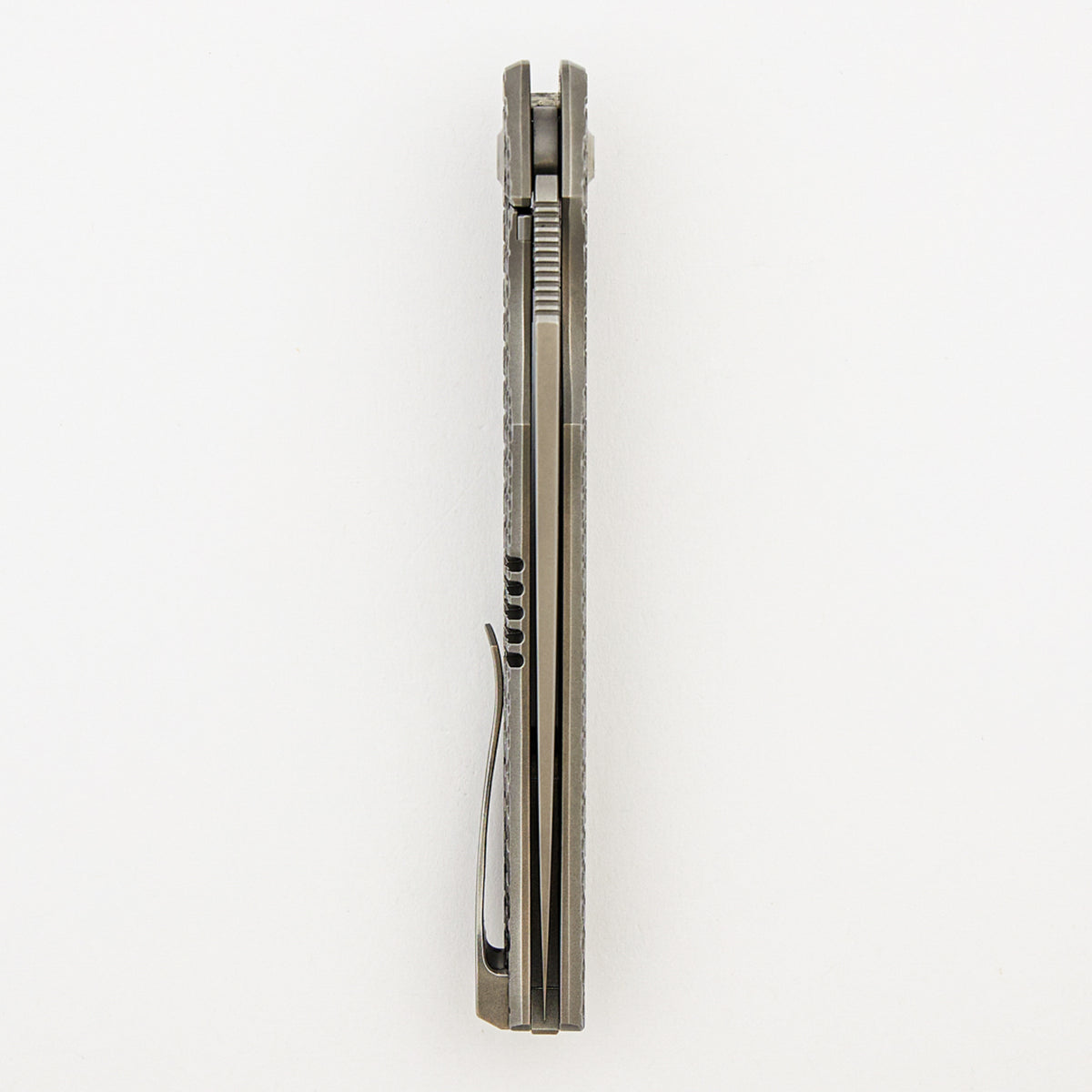 Raven Flipper - CPM MagnaCut Blade - Titanium Handle