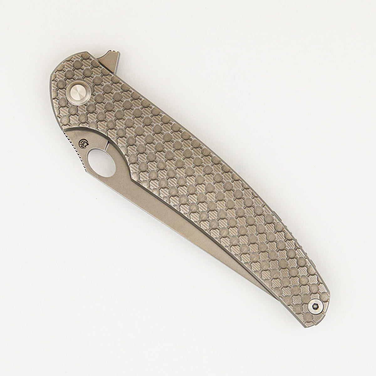 Raven Flipper - CPM MagnaCut Blade - Titanium Handle