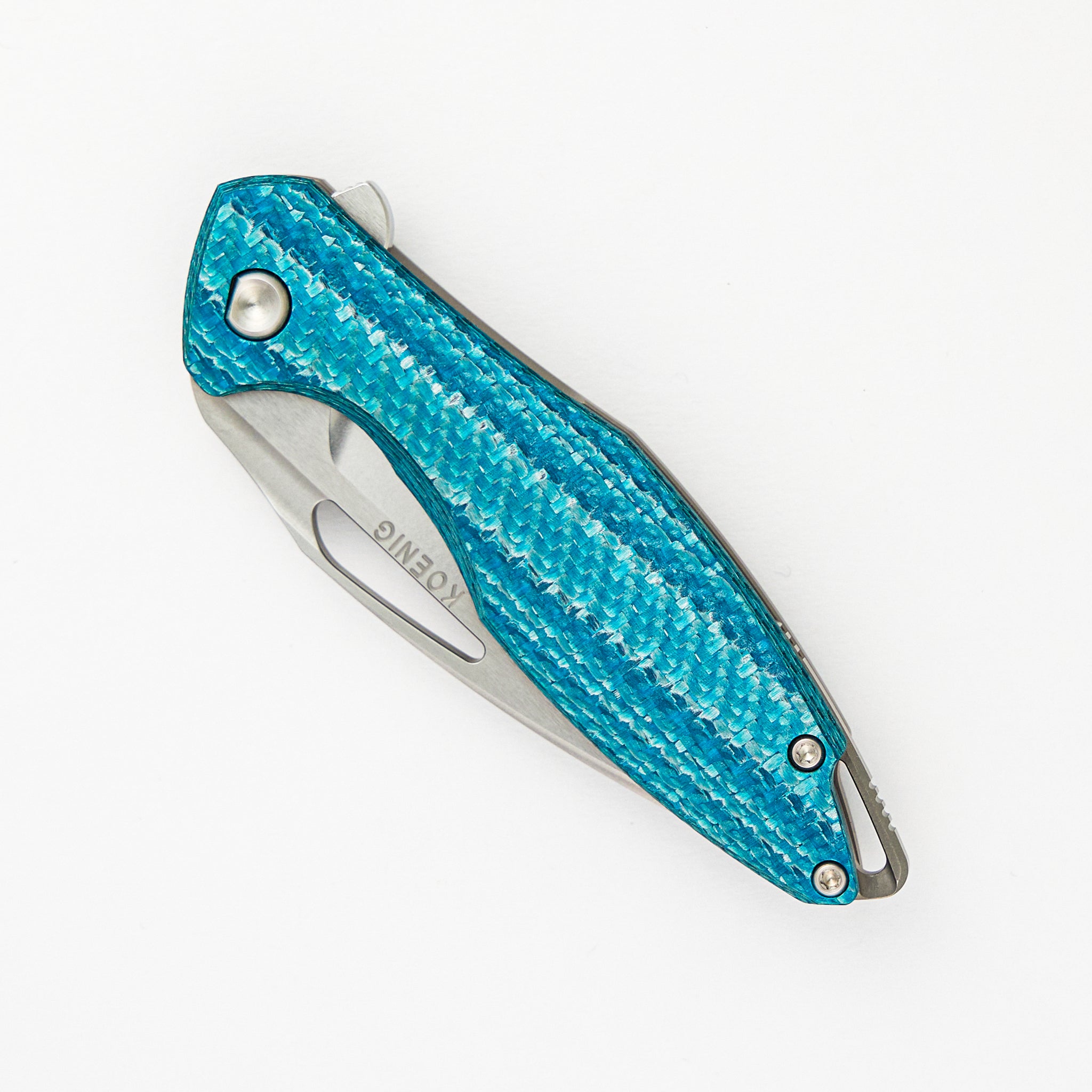 Koenig Mini Arius - Aqua Blue Twill Carbon Fiber Handle - M390