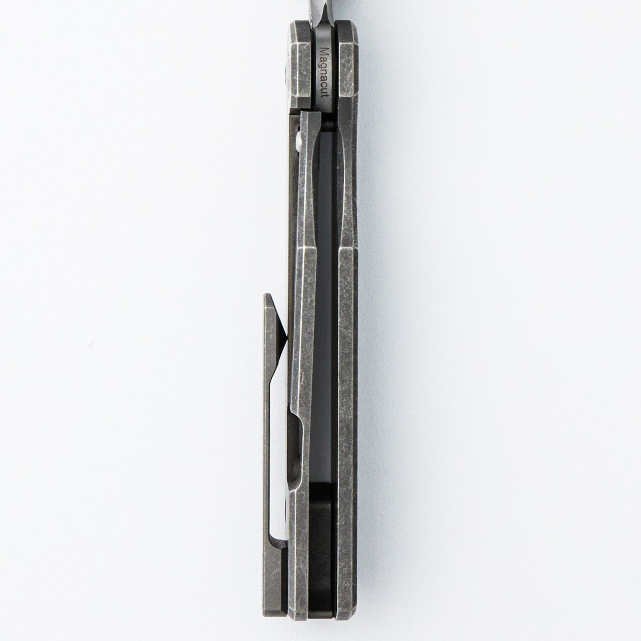 Sea Otter - MagnaCut Blade - Titanium Handle