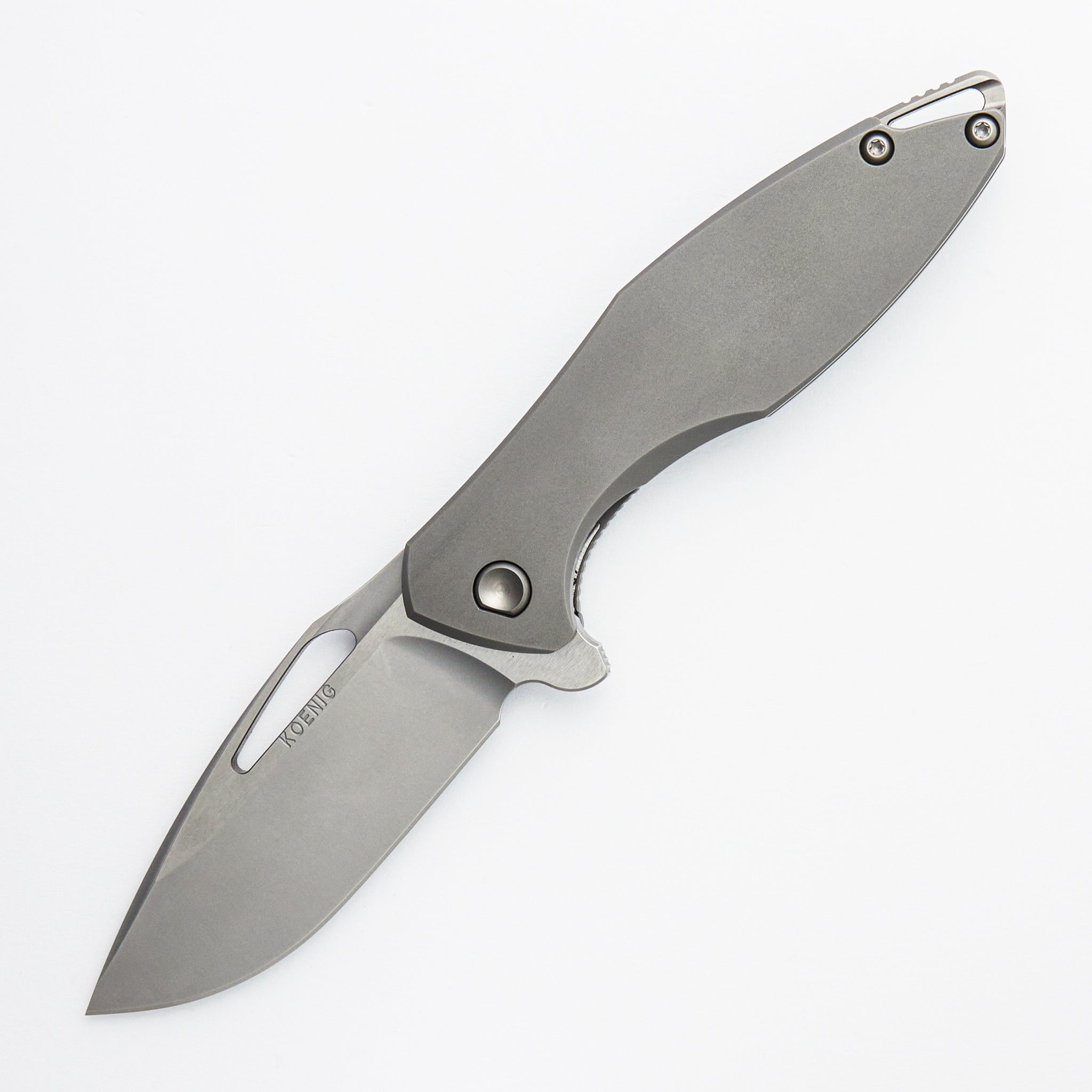 Arius - Smooth Titanium Handle - Silver Hardware - Burnished W/ Polished Flats M390 Blade