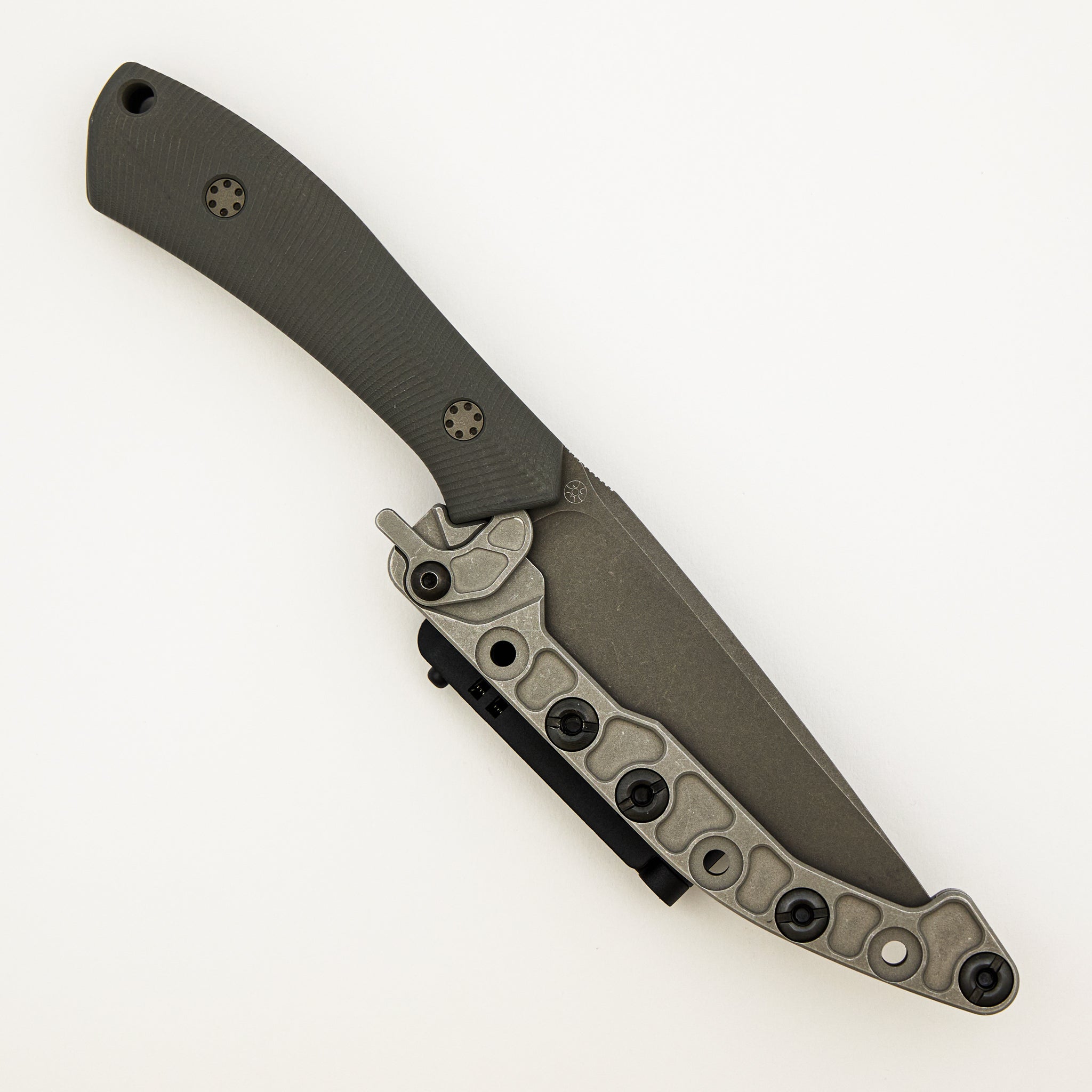 Massless Fixed Blade