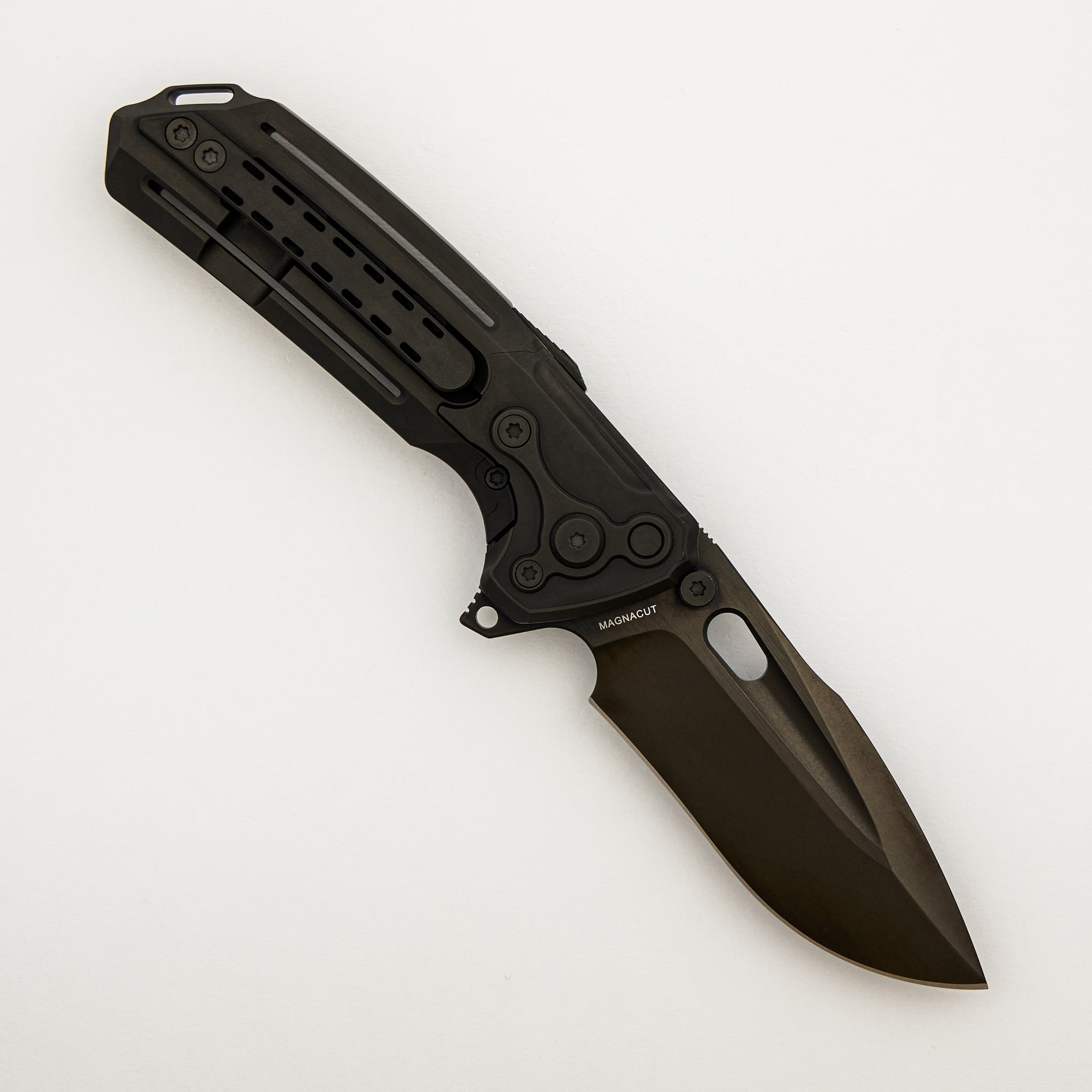 Terminator T600 - Black DLC Titanium Handle - Black DLC MagnaCut Blade - 003/200