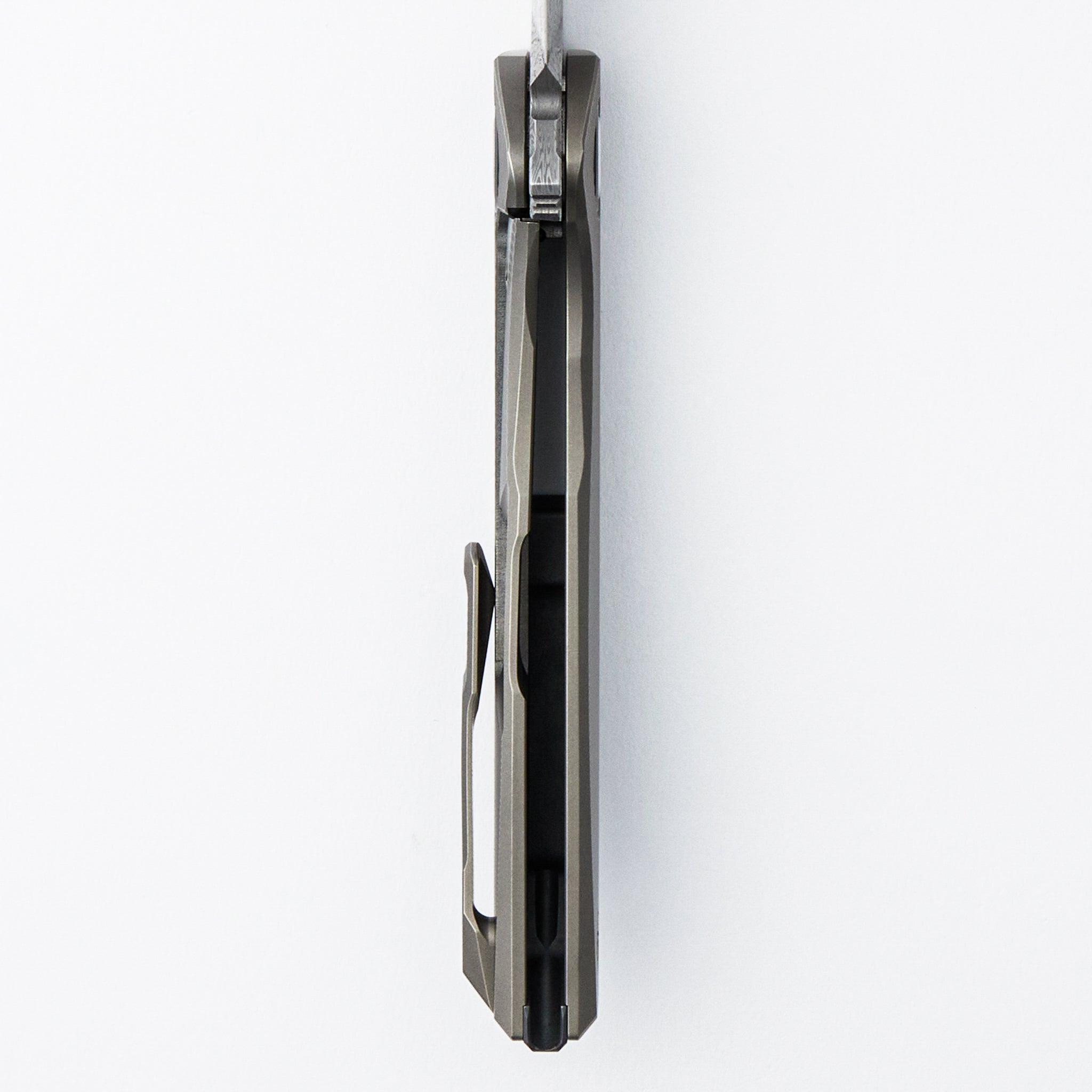 NeOn Custom Division - Titanium Handle - Damasteel Blade - SRBS