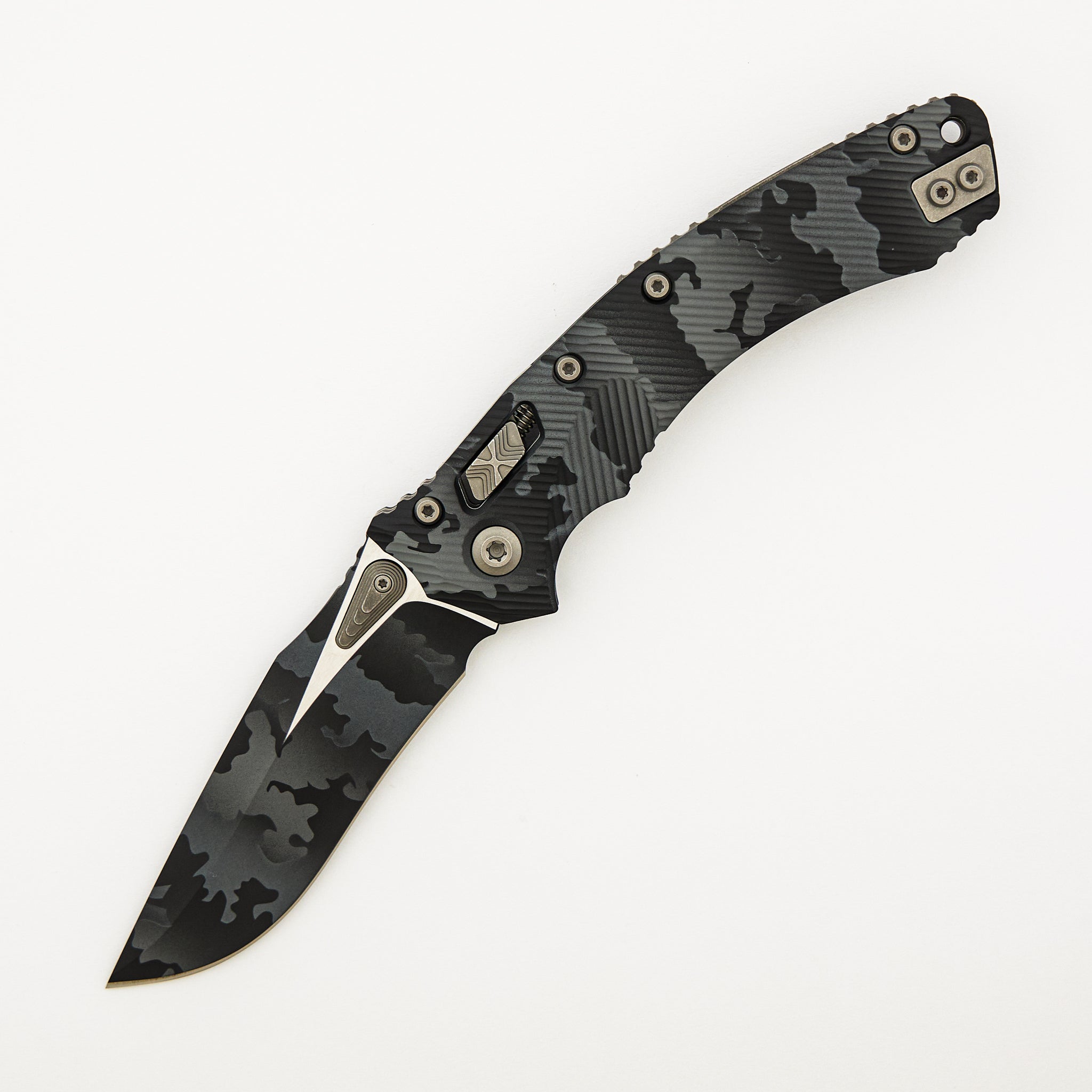 "Signature Series" Amphibian - RAM-LOK S/E - Fluted Urban Camo Standard 137RL-1 FLUCS