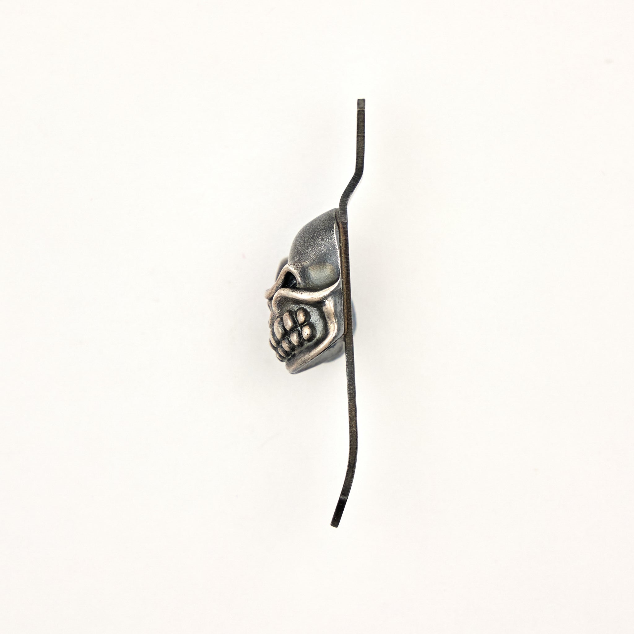 Starlingear Collaboration Silver Slickster W/ Red Eyes Narrow Two-Hole Clip