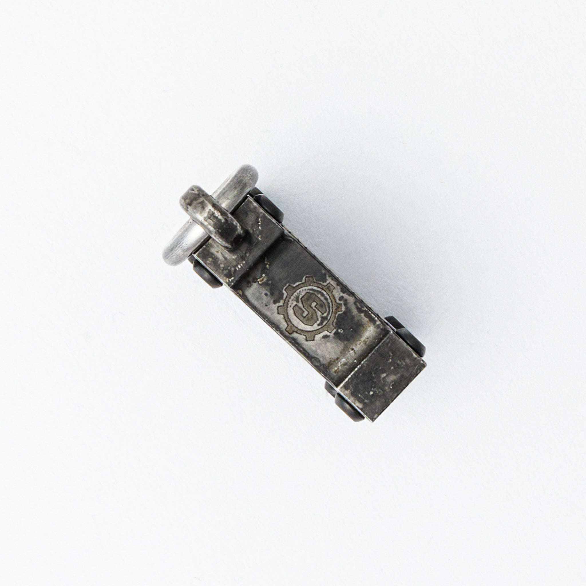 Starlingear Collaboration Killbox Pendant - 18K Gold/Superconductor