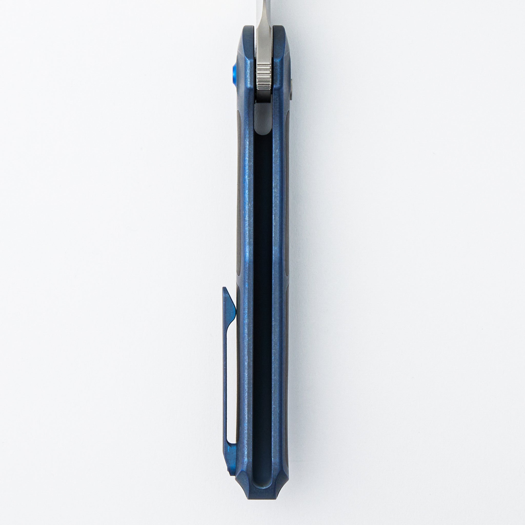"Limited Edition" WE07B-1 702XI - Blue Titanium Integral Handle W/ Carbon Fiber Inlay - M390 Blade