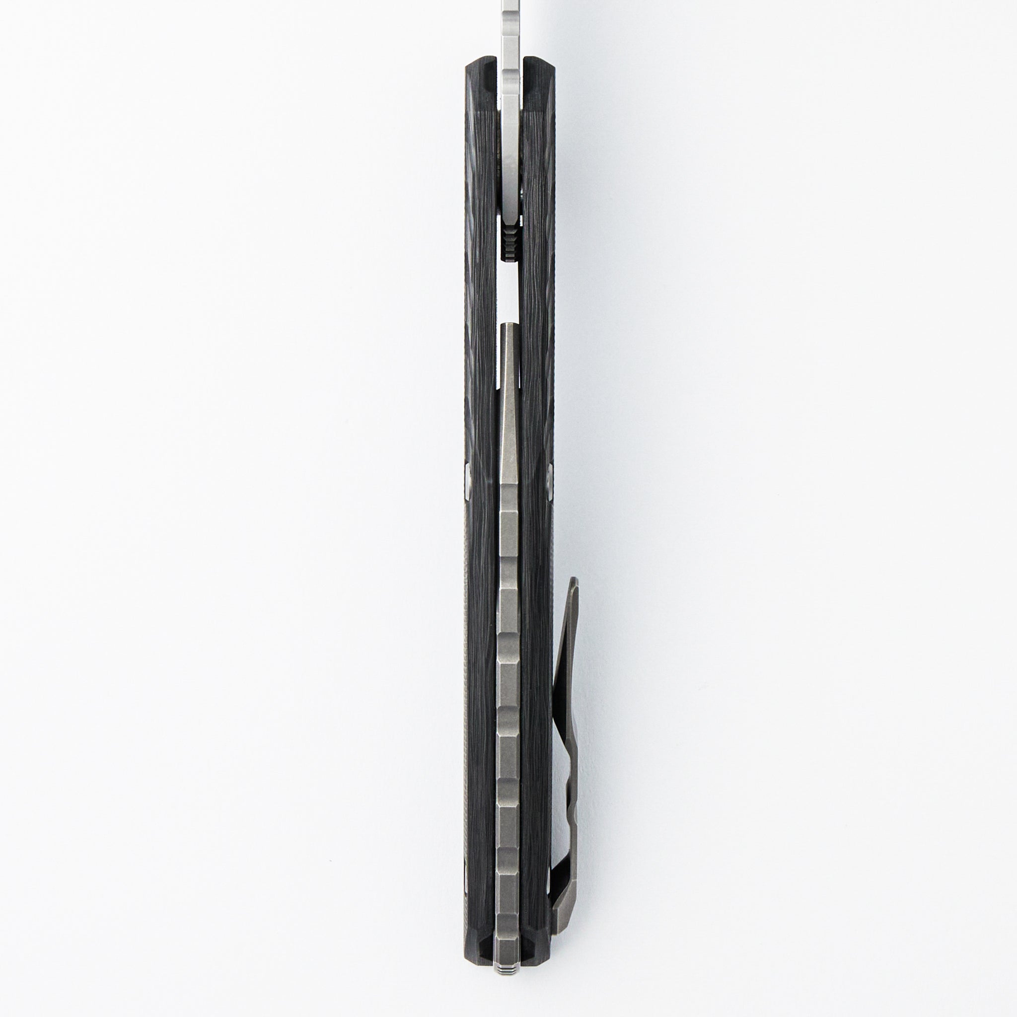 111 Gen 5.1 – M390 Blade – Carbon Fiber Handle – MRBS