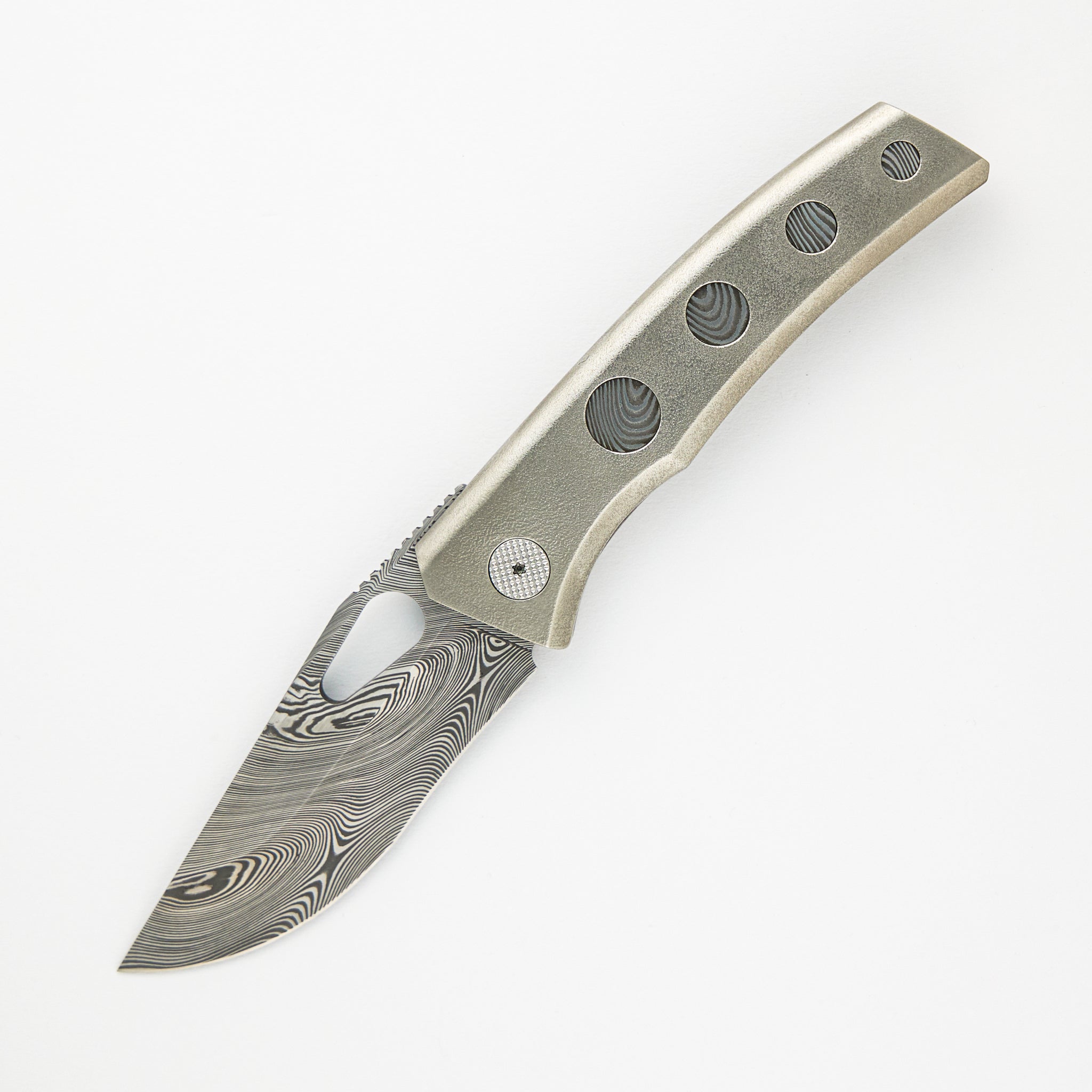 Nim Knives Prionace