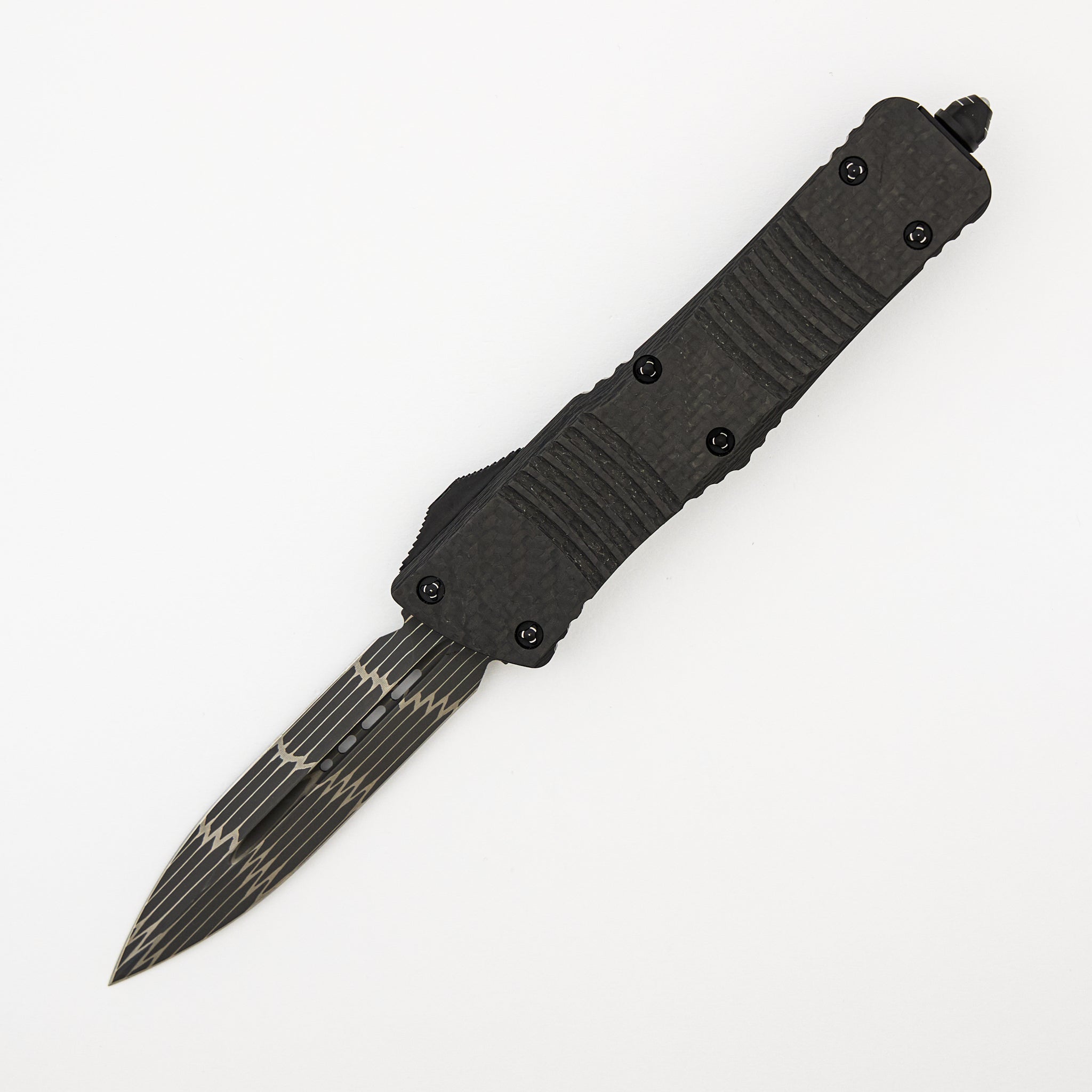 "Siganture Series" Combat Troodon D/E Carbon Fiber Top 142-16 CFS