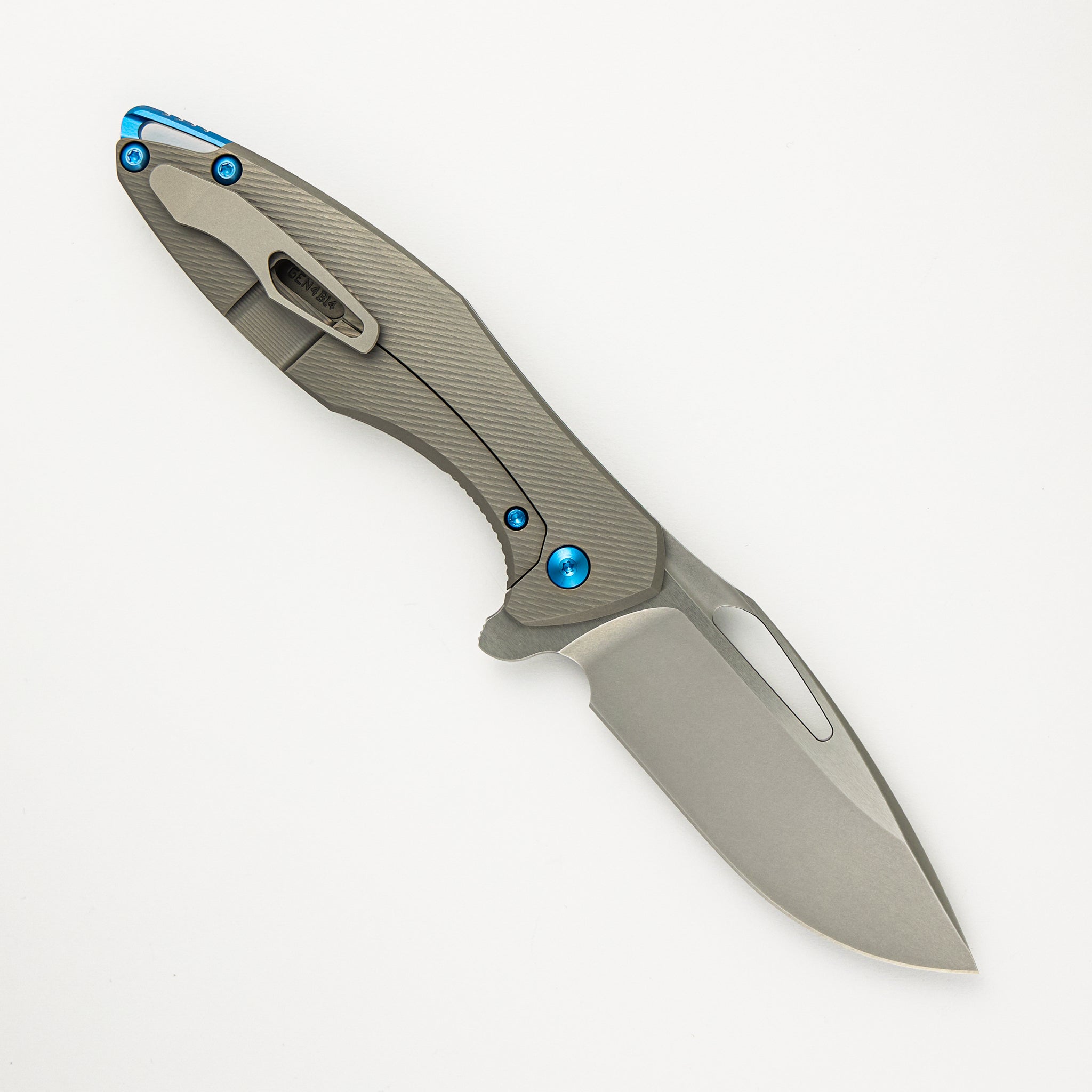 Arius - Corda Titanium Handle - Blue Hardware - Burnished W/ Polished Flats M390 Blade