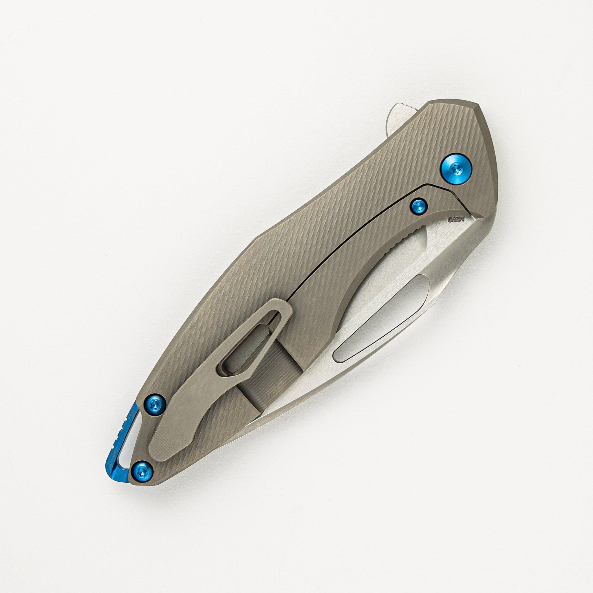 Koenig Knives Arius - Corda Titanium Handle - Blue Hardware - Burnished W/ Polished Flats M390 Blade