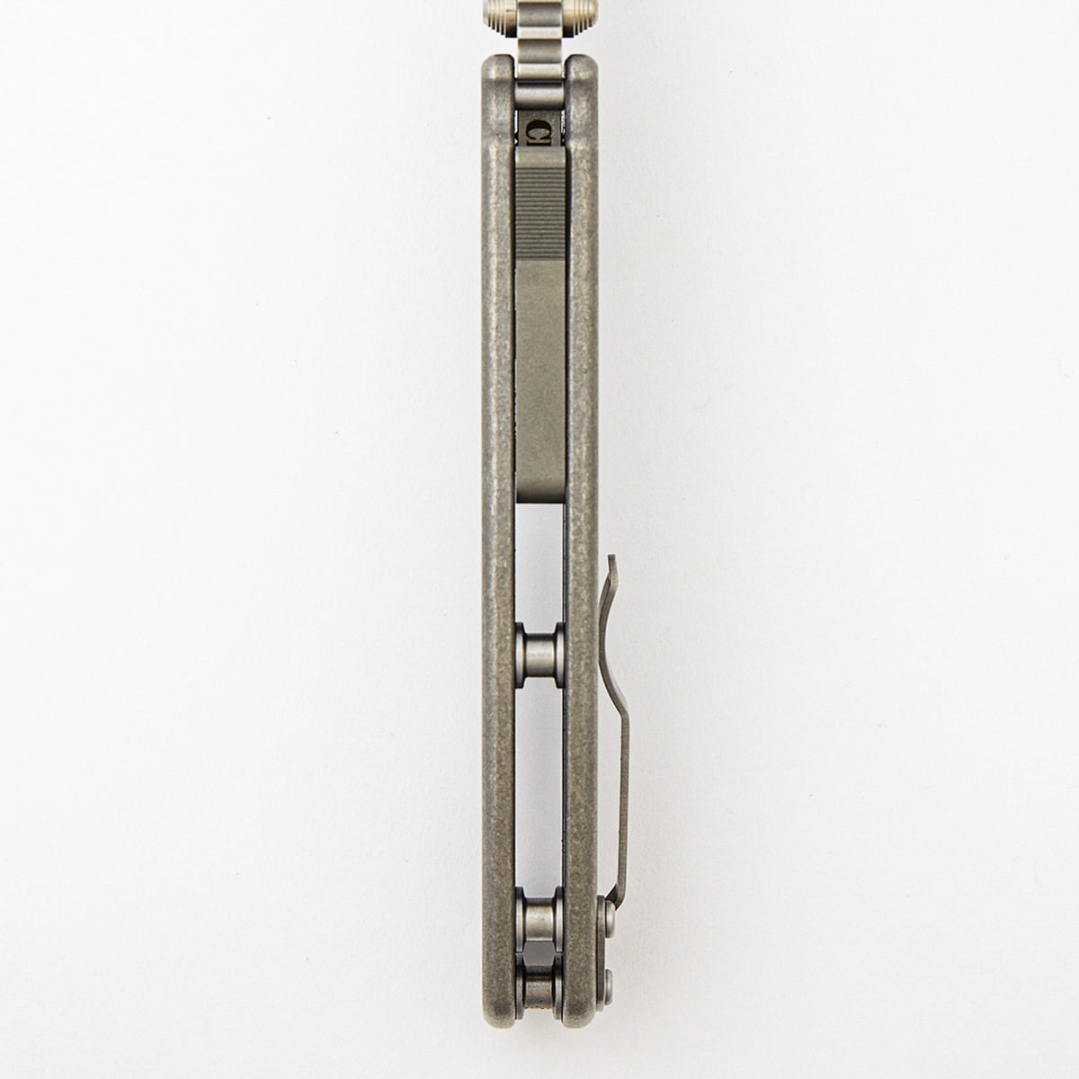 AD20 XXX - CPM-3V Blade - Titanium Handle