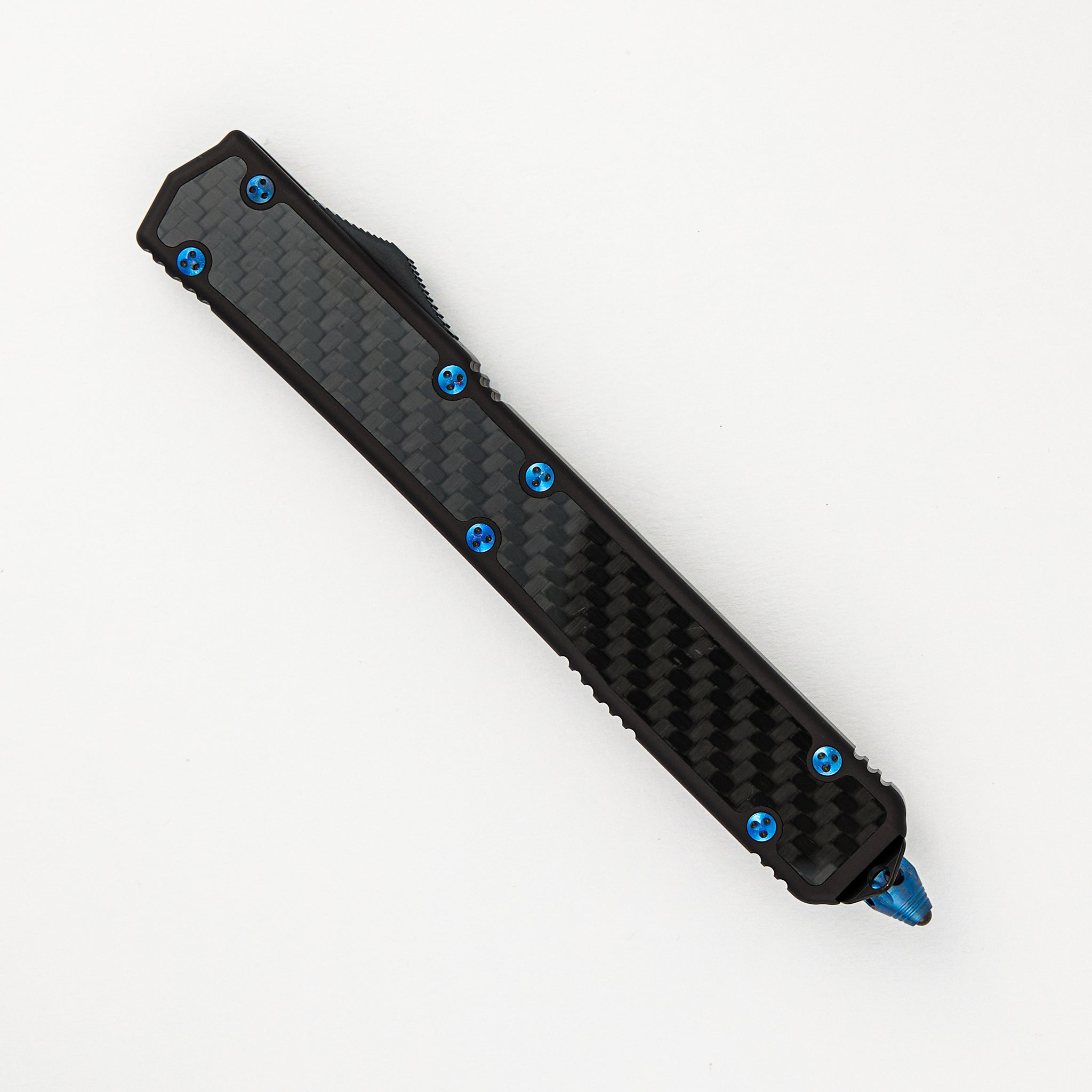 Microtech Makora - Carbon Fiber Inlays