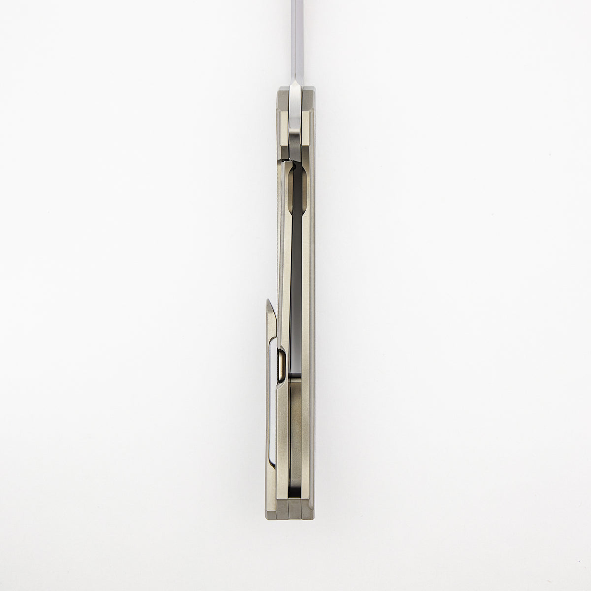 Veli - Titanium Handle W/ Mithril - RWL-34 Blade