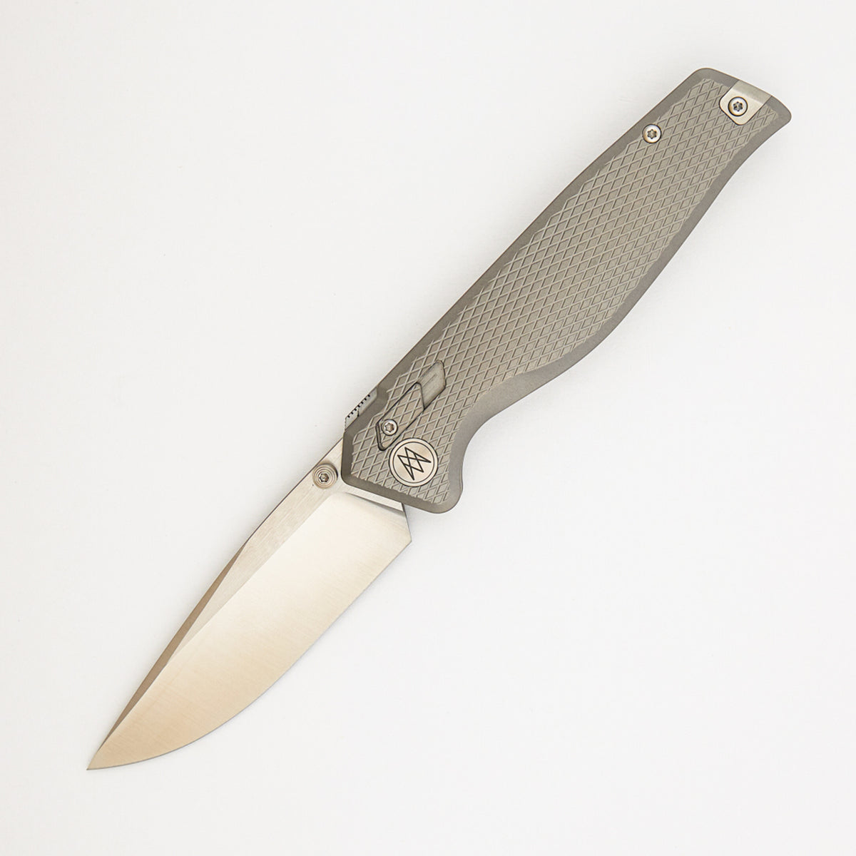 The Titan - MagnaCut Blade - Titanium Handle