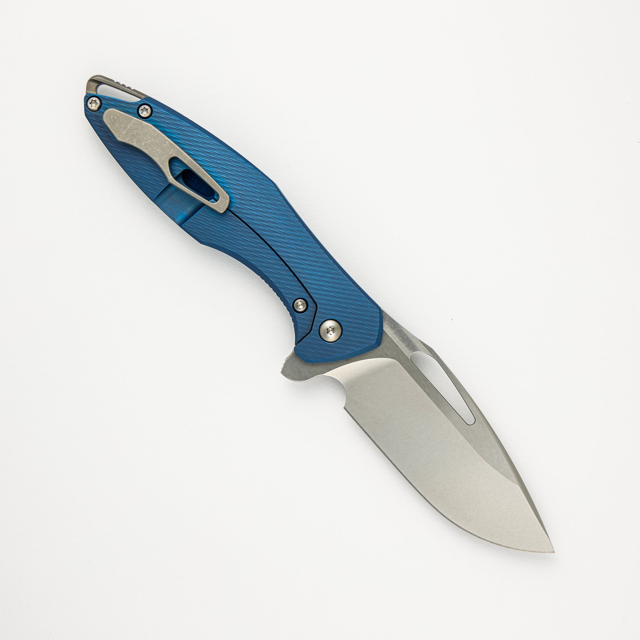 Mini Arius - Blue Corda Titanium Handle - M390 Blade