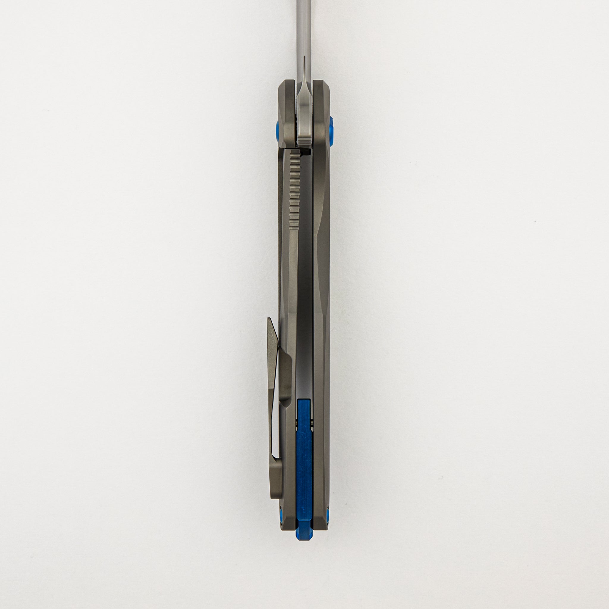 Arius - Pinstripe Titanium Handle - Blue Hardware - Burnished W/ Polished Flats M390 Blade