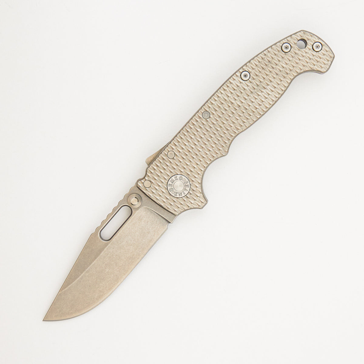 MGAD20S - Clip Point MagnaCut Blade - Textured Titanium Handle