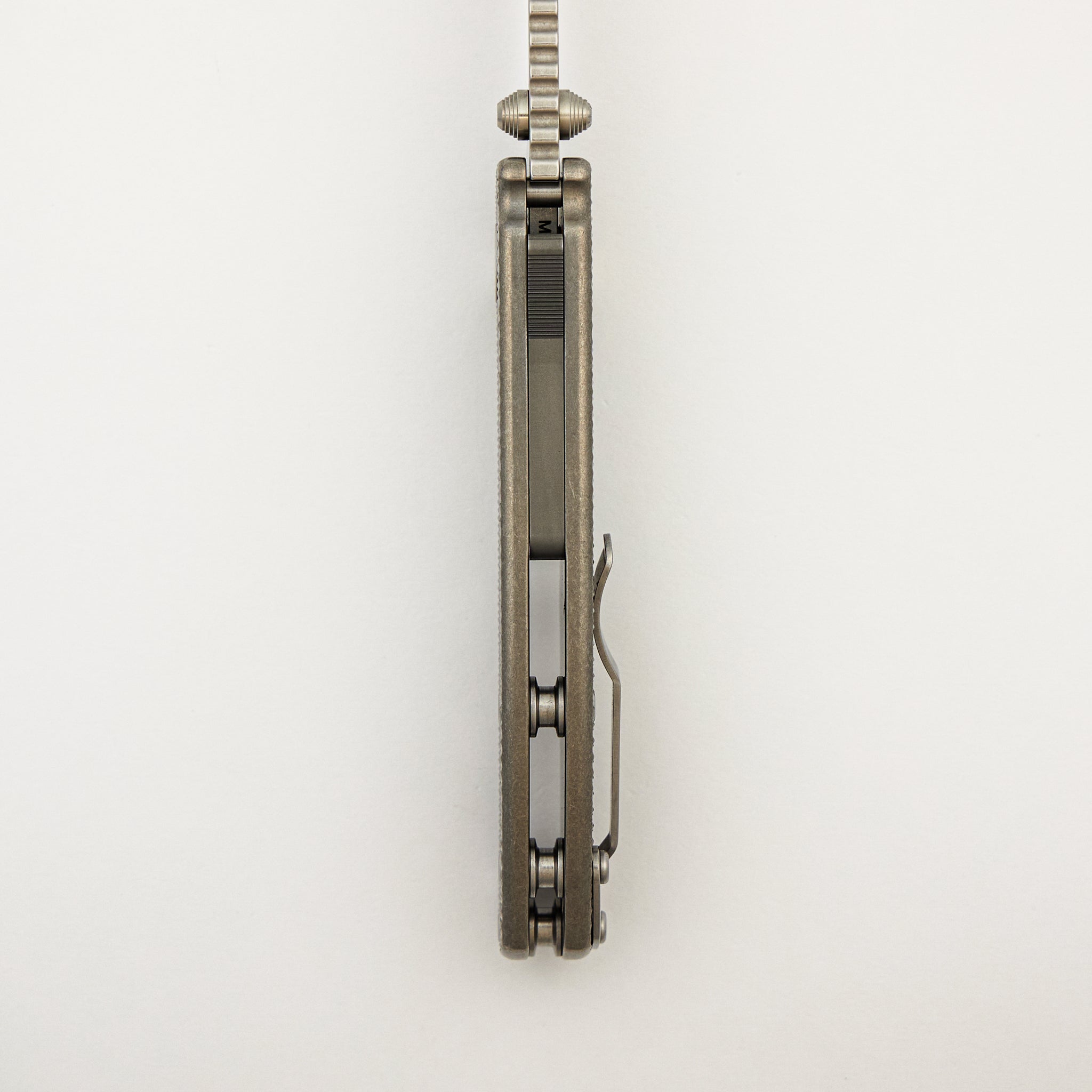 AD20 - Textured Titanium Handle - MagnaCut Blade