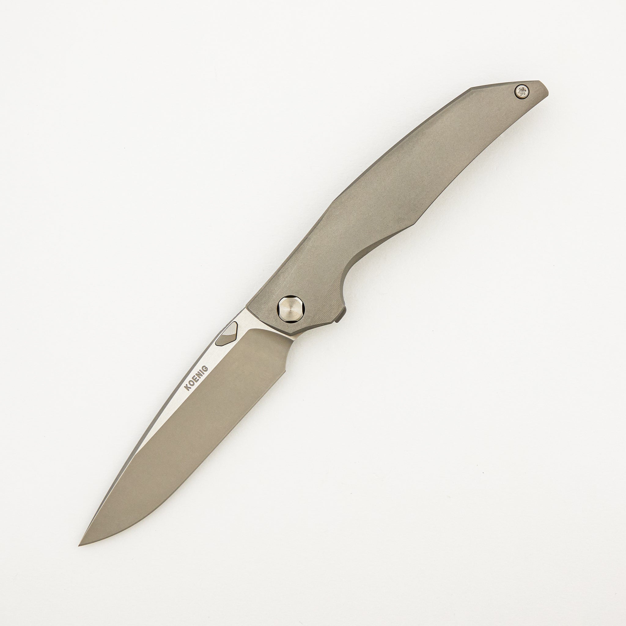 Xenon - Smooth Titanium Handle - Silver Hardware - Burnished W/ Polished Flats M390 Blade