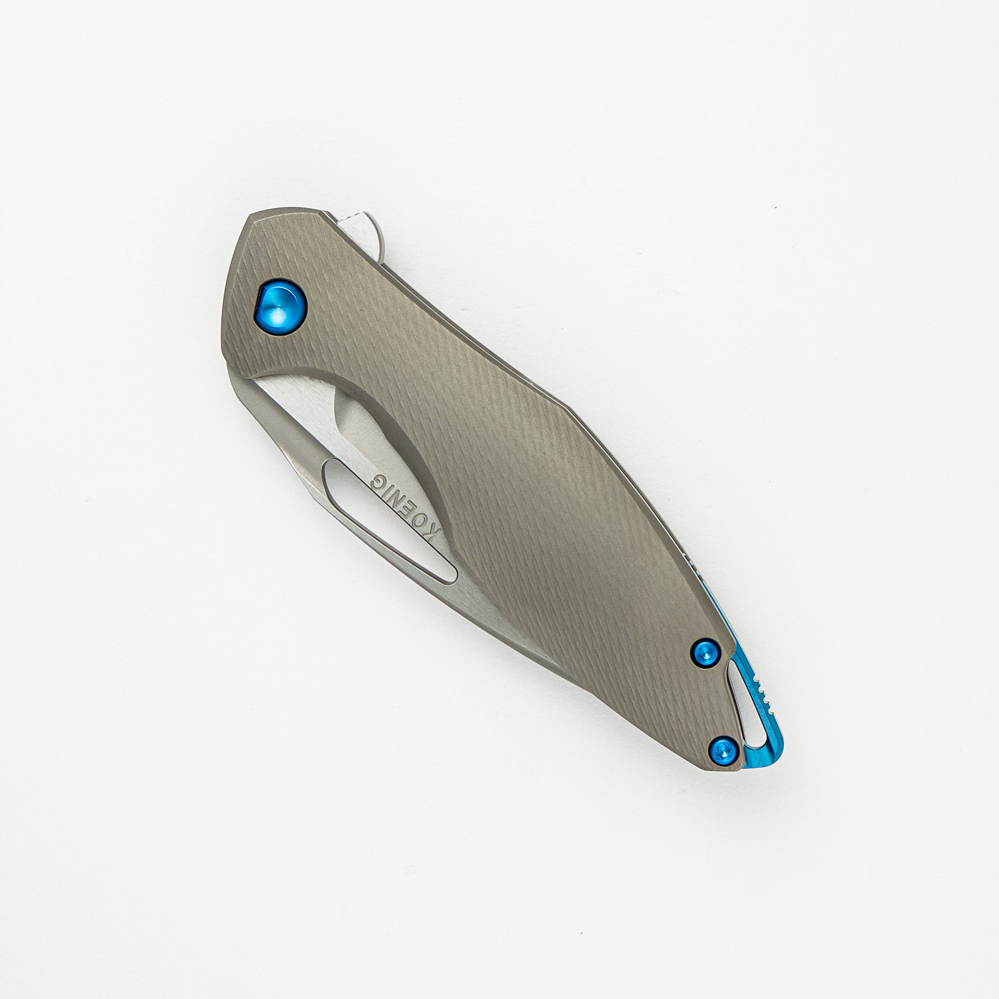 Koenig Mini Arius - Corda Titanium Handle - Blue Hardware -  Burnished W/ Polished Flats M390 Blade