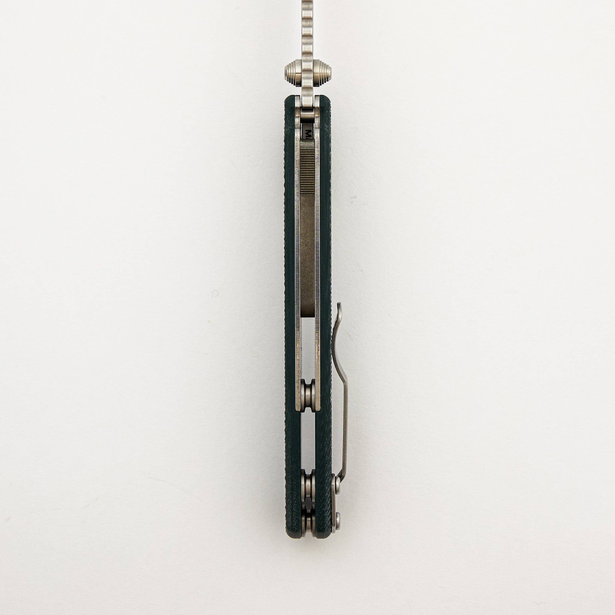 AD20S - Clip Point MagnaCut Blade - Forest Green G10 Handle