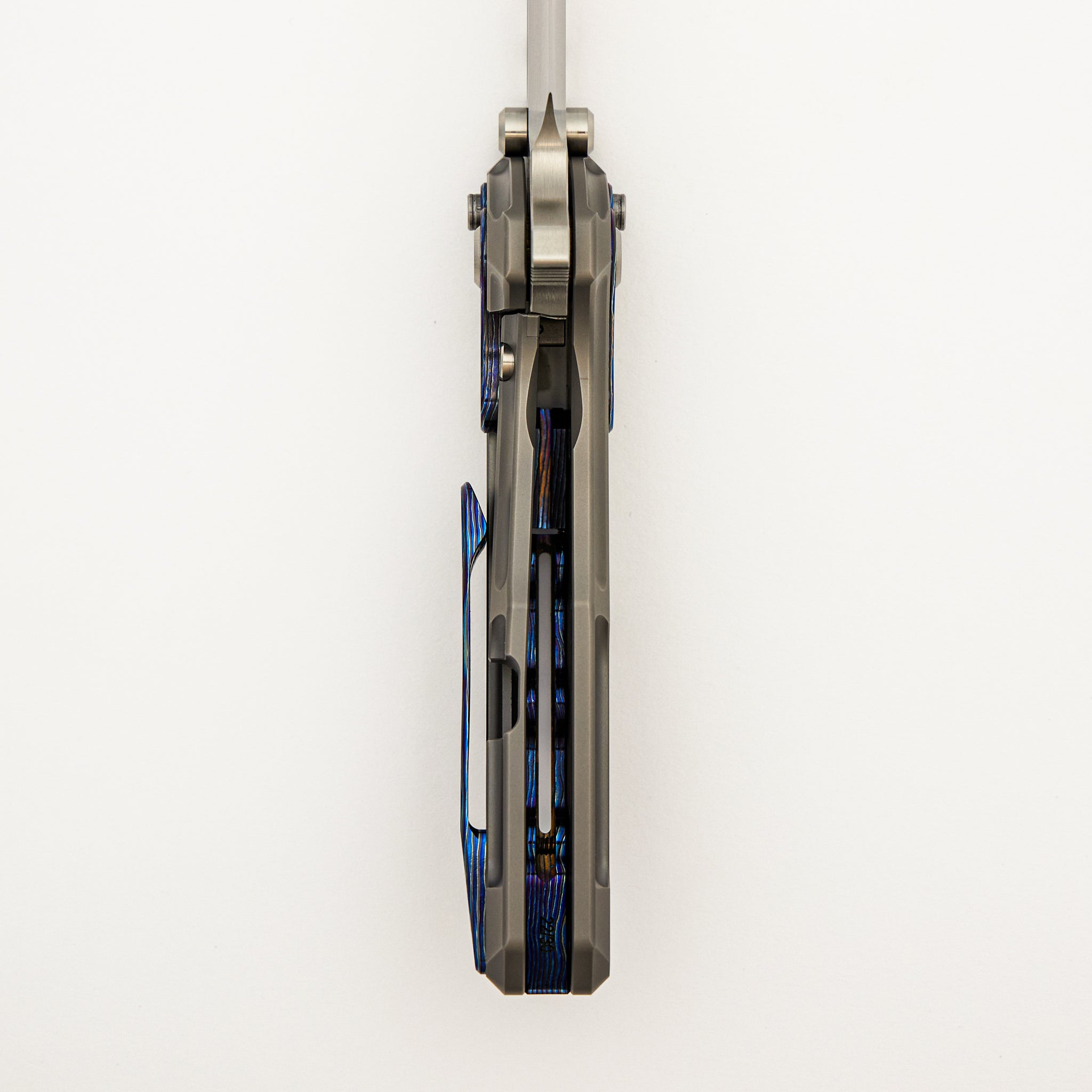 T1000-V2 - Titanium Handle - Hand Rubbed Satin M390 Blade - S/N 22/30