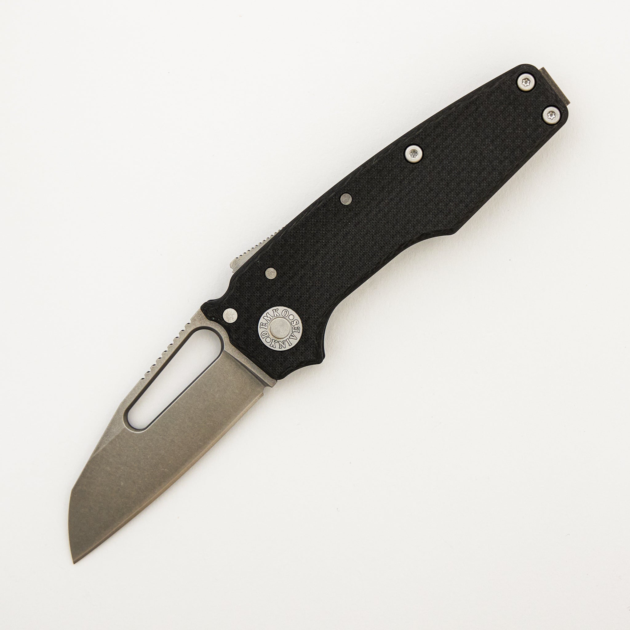 AD22 - MagnaCut Blade - Carbon Fiber Handle