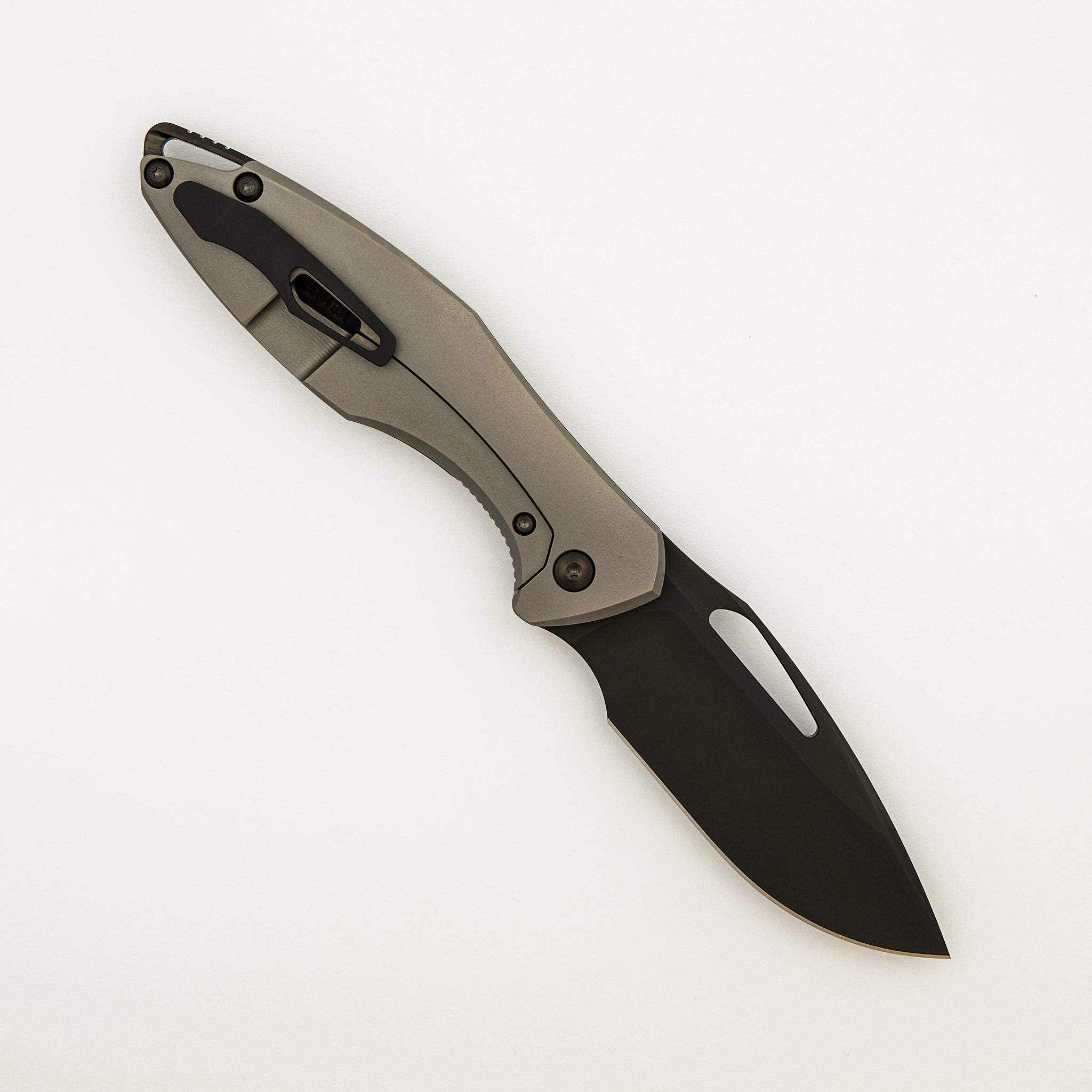 Arius - Non-Flipper - Matte DLC M390 Blade - Smooth Carbon Fiber Handle - DLC Hardware