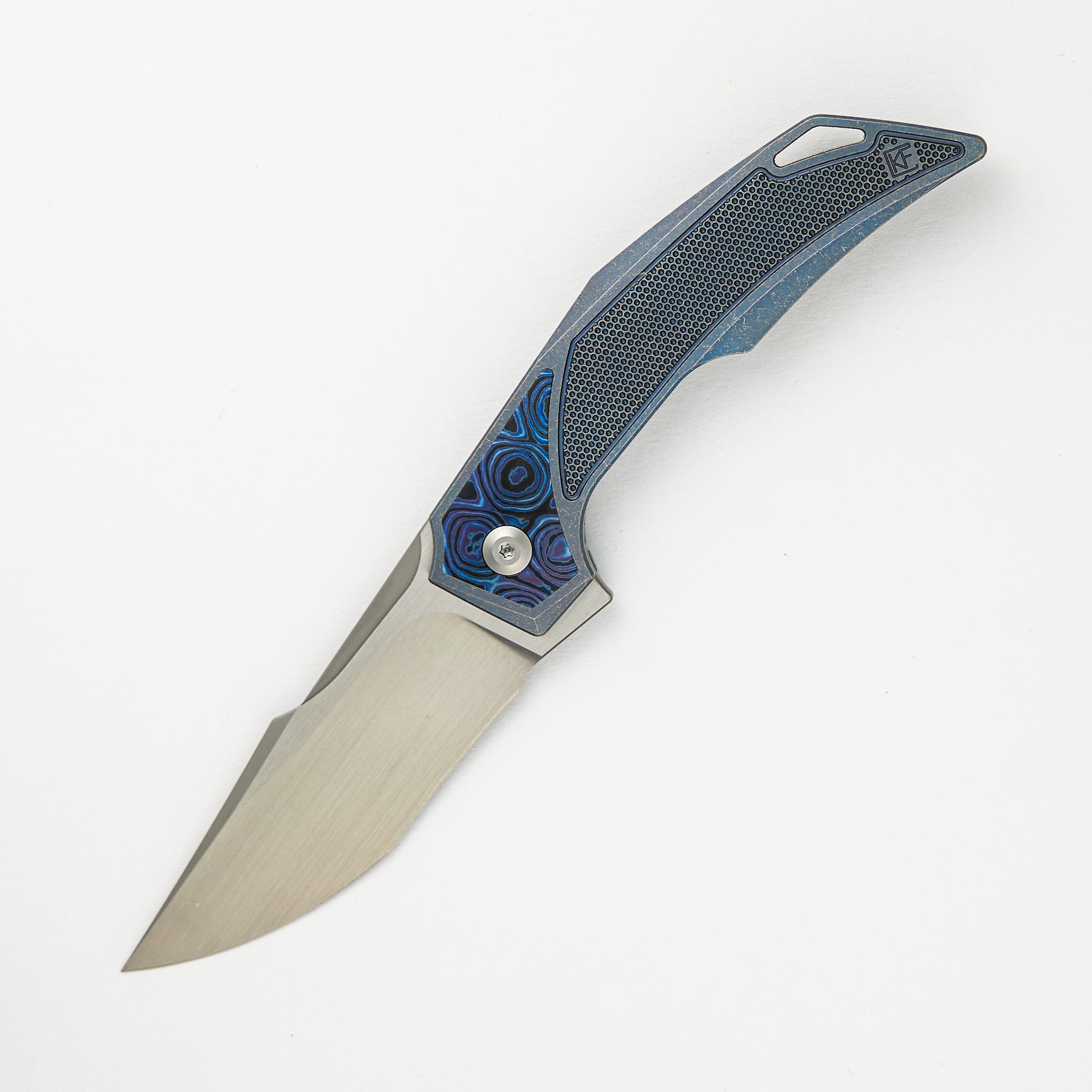 Custom Knife Factory / Tashi Bharucha Design Justice