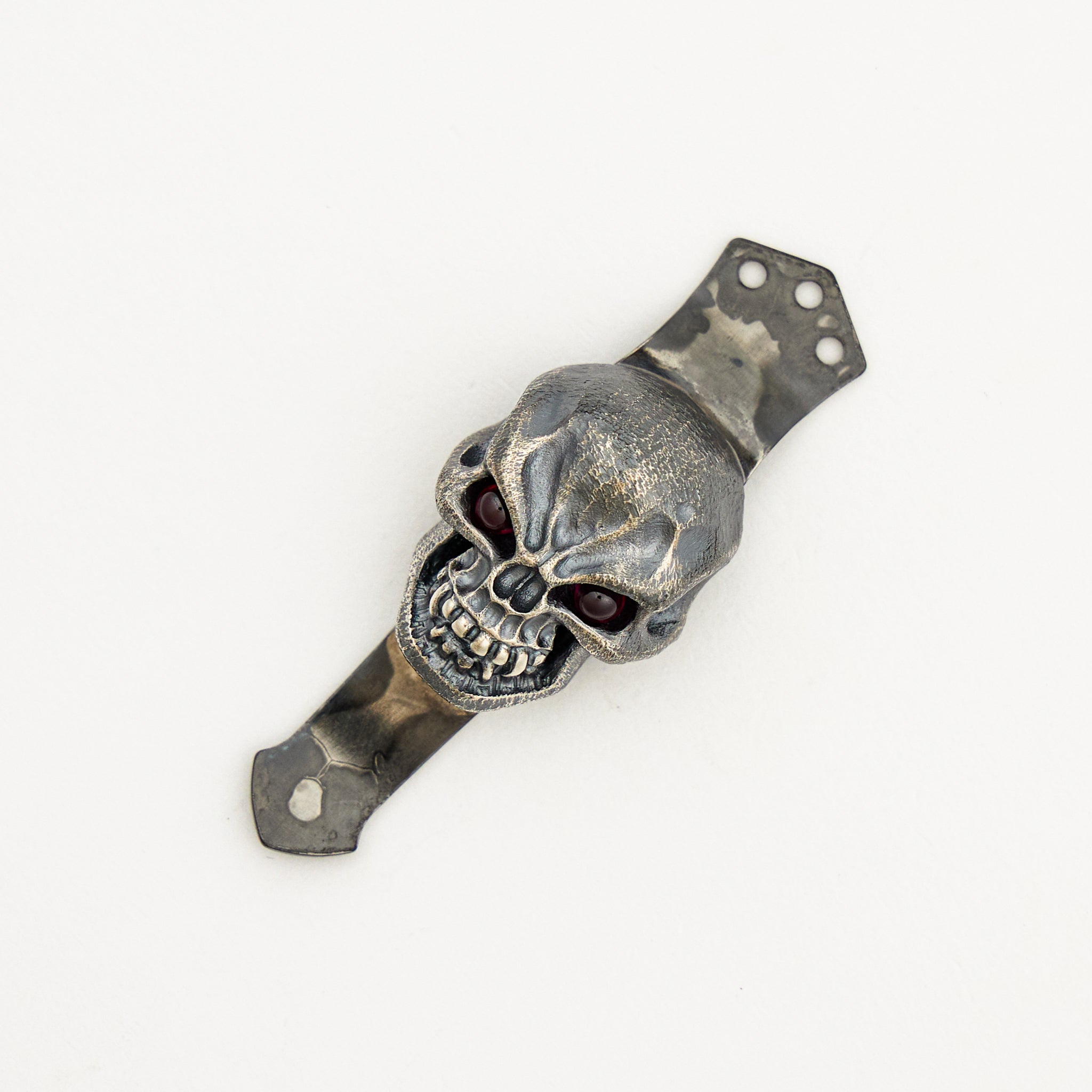 Silver Vigilant Wicked Darkness W/ Red Eyes 3 Hole Pocket Clip