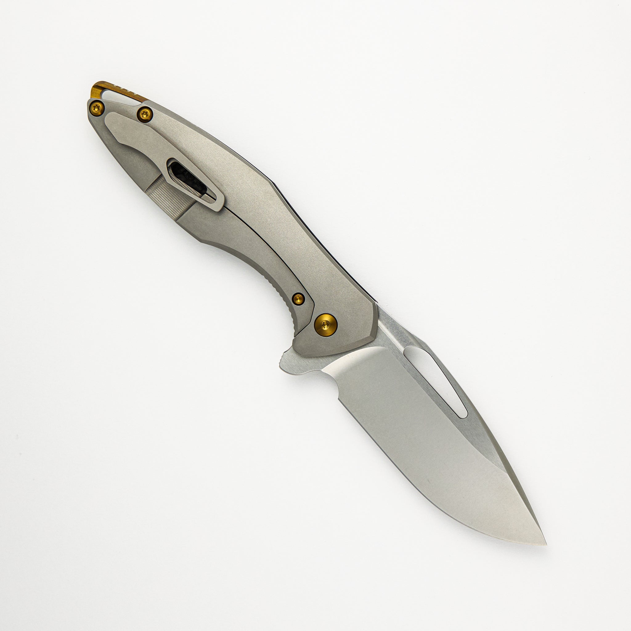 Arius - Titanium/Smooth Carbon Fiber Handle - Burnished W/ Polished Flats M390 Blade