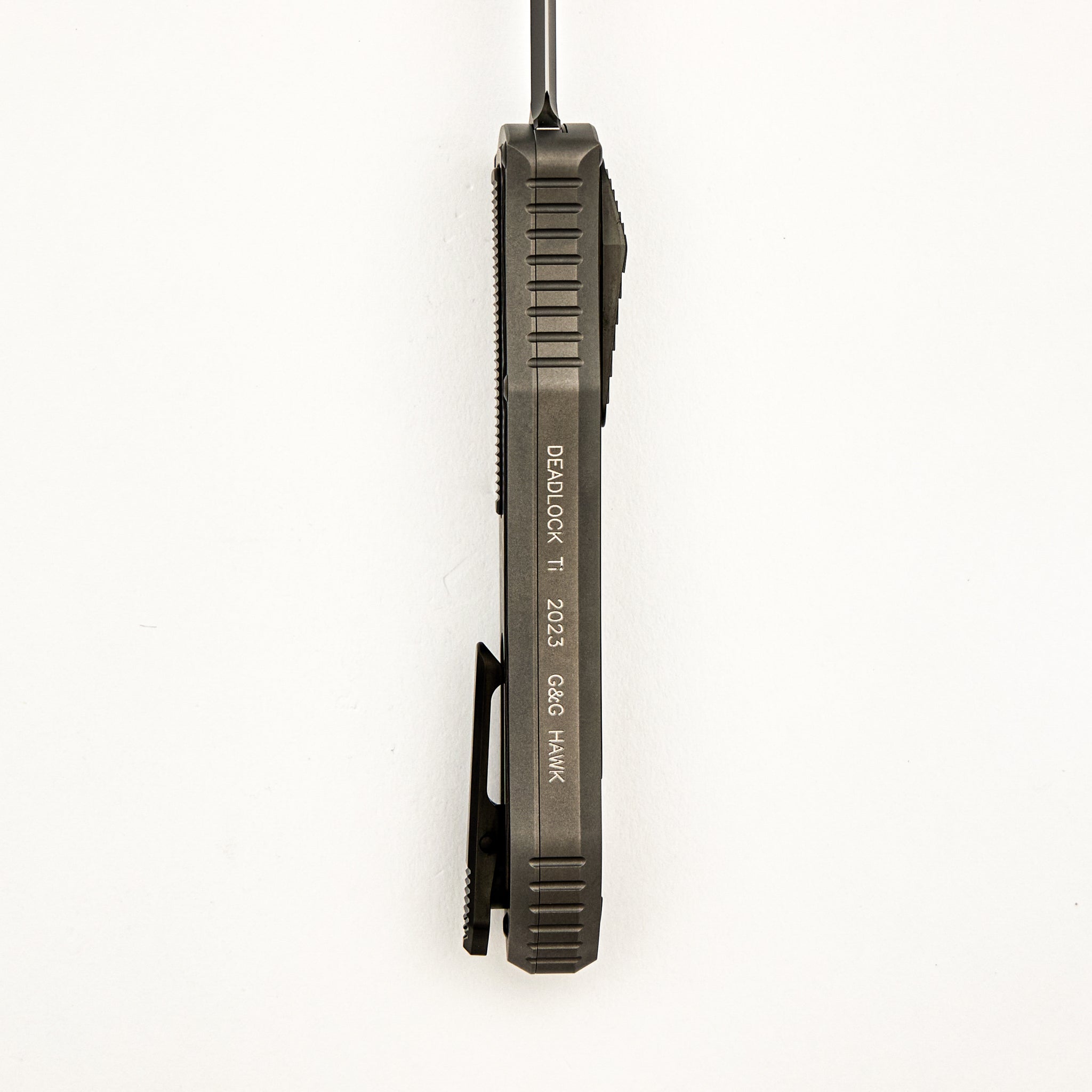 Deadlock Model C - Titanium Handle W/ Fat Carbon Inlay - 20CV Blade