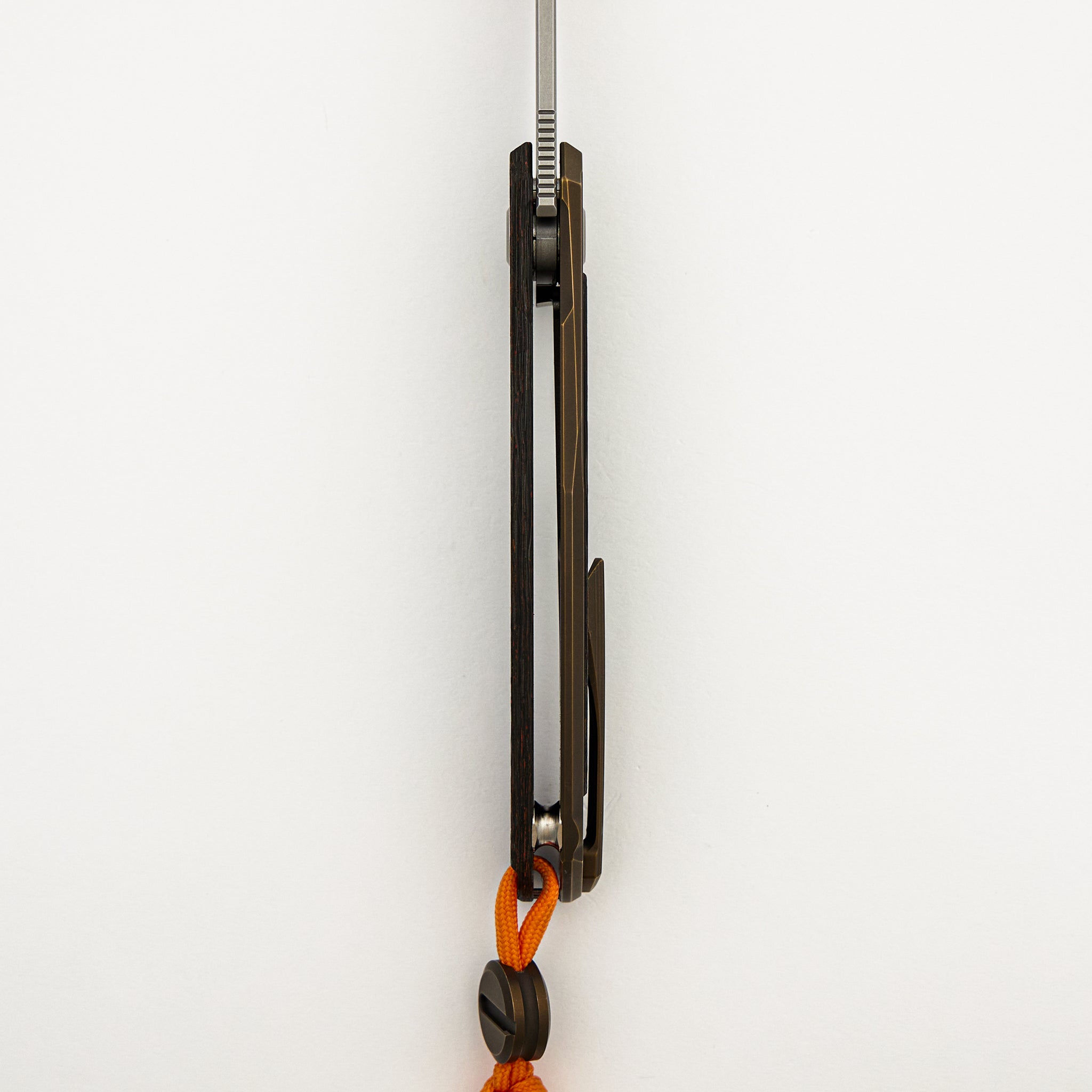 Quantium Halloween Edition - Cromax PM Blade - Titanium/"Halloween" TechnoCarbo W/ Luminofor Handle - MRBS