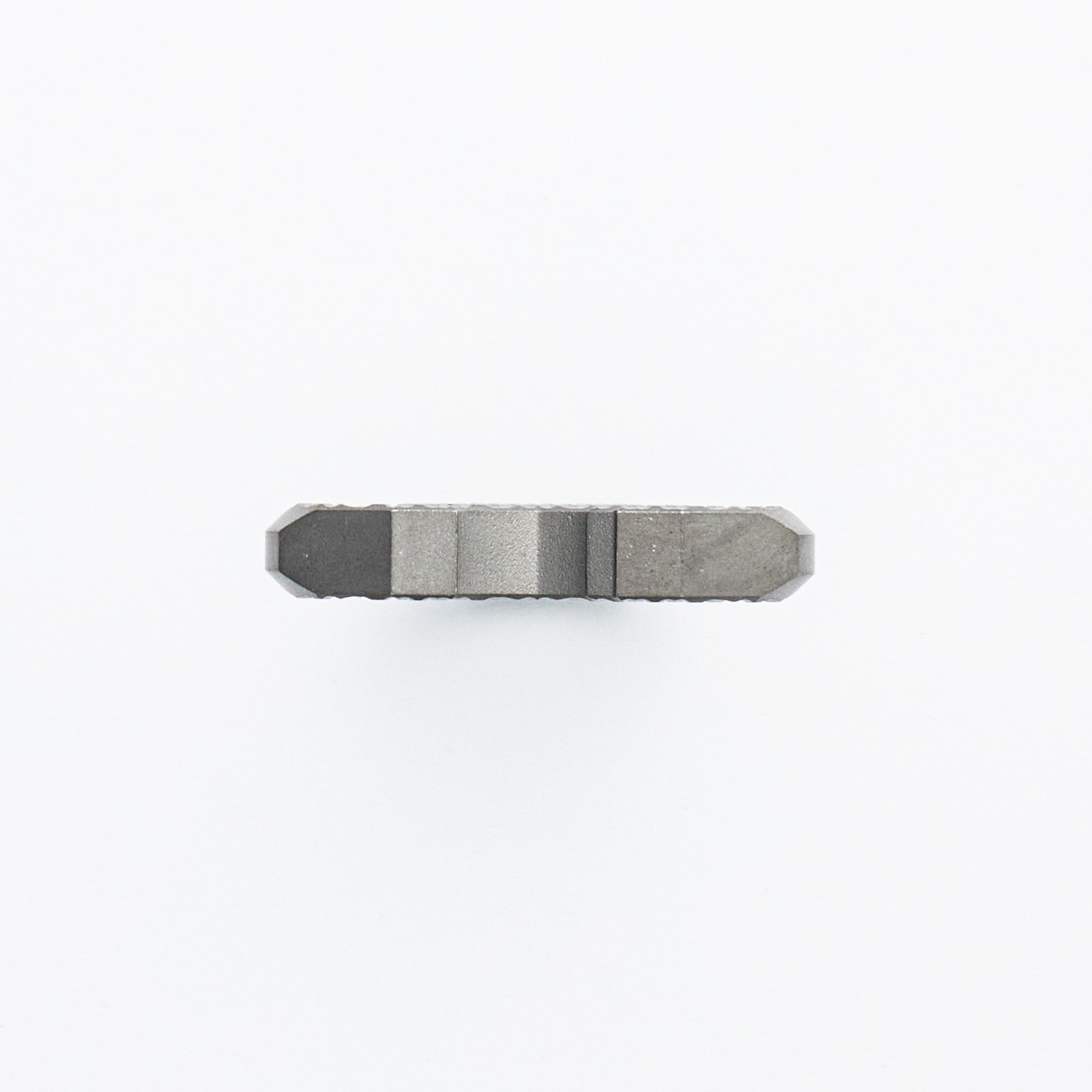 Derzhava - Titanium - Diamond Mill Pattern
