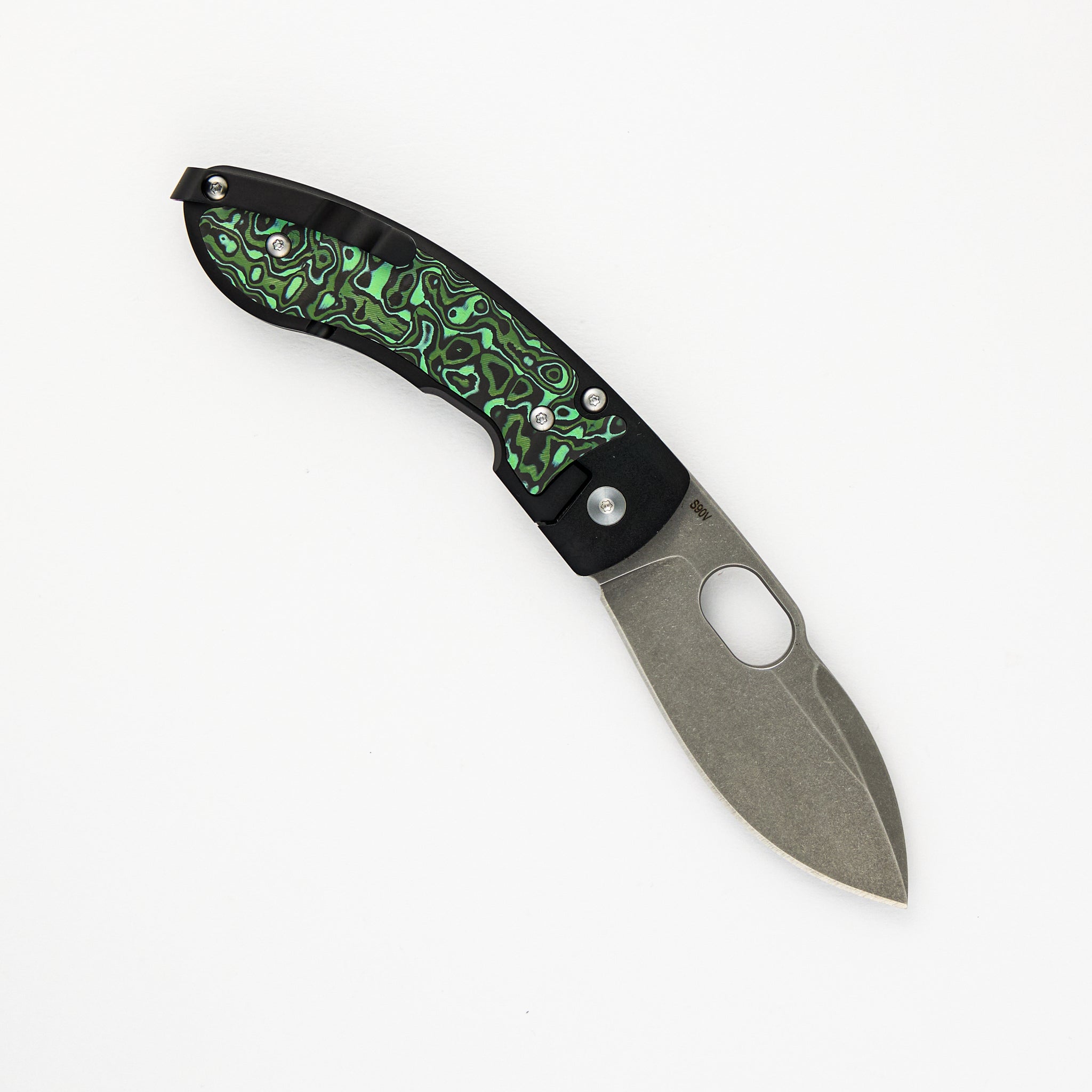 D Rocket Design Lumm Leaf (Style 10) – Green/Black Carbon Fiber Inlays – Stonewash S90V Blade