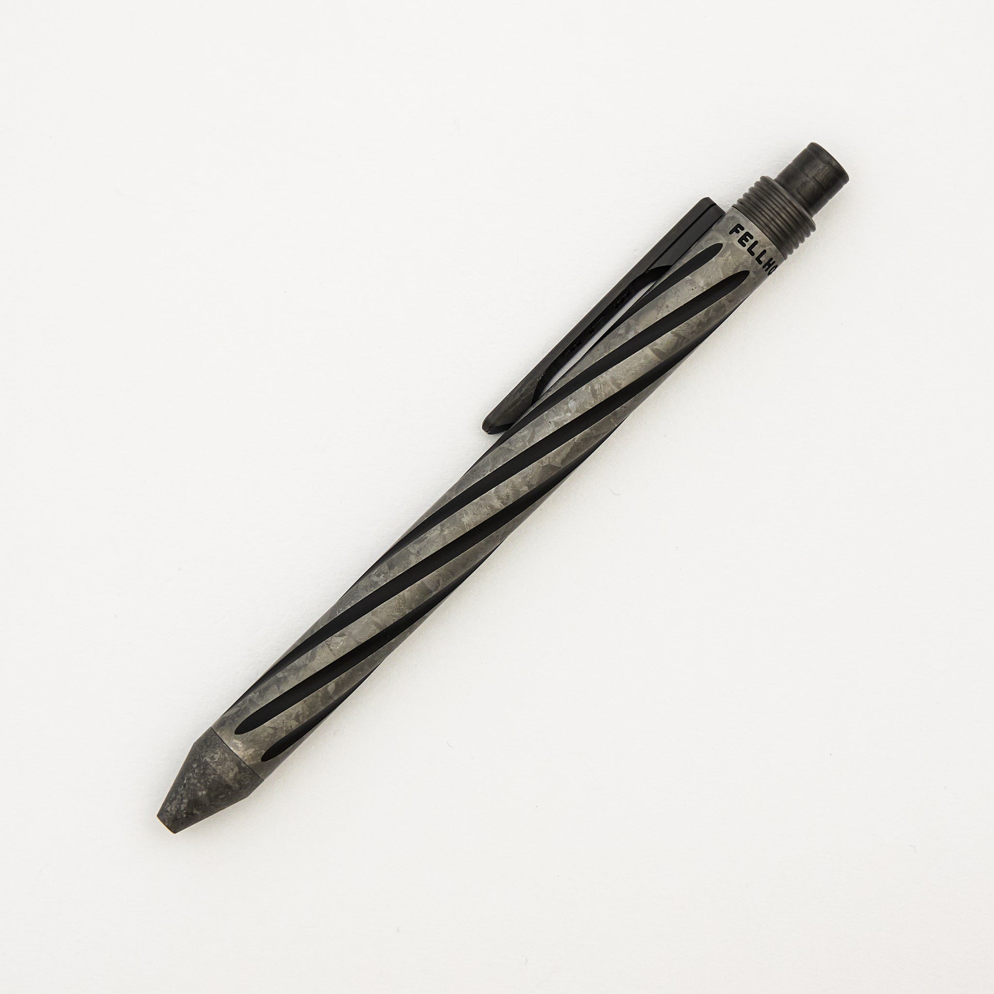 Cptn Axel Full Size TiClicker Pen - CrystalTi Twist Tuxedo/Zirconium Accents