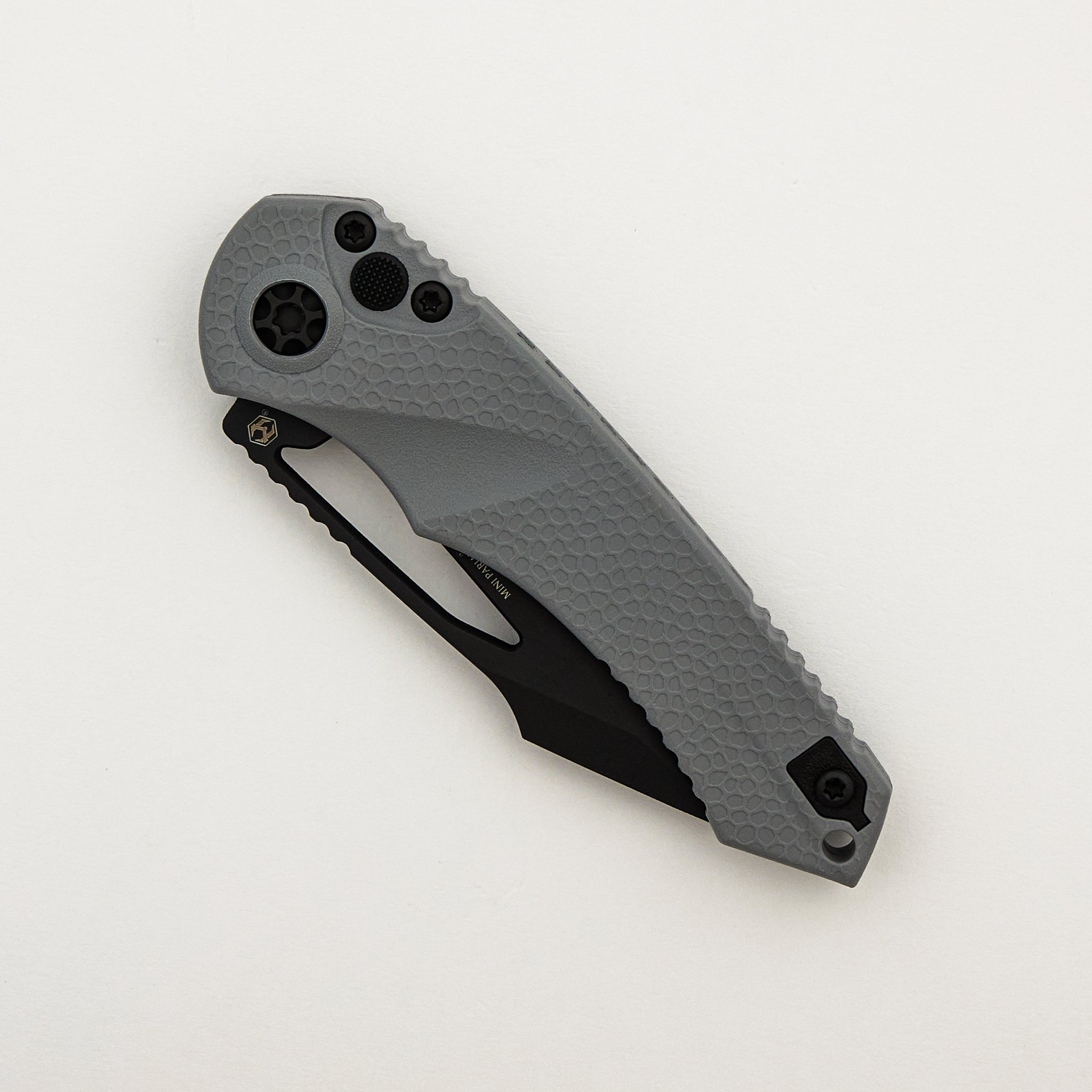 Mini Pariah Manual - Tanto Black - Grey Handle