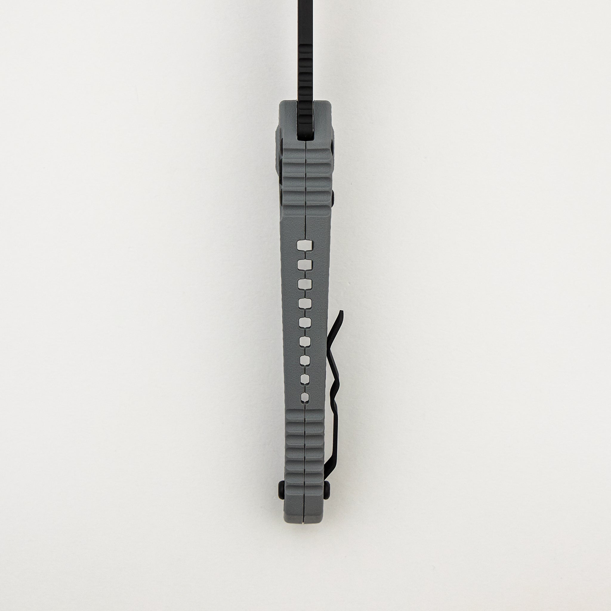 Mini Pariah Manual - Tanto Black - Grey Handle