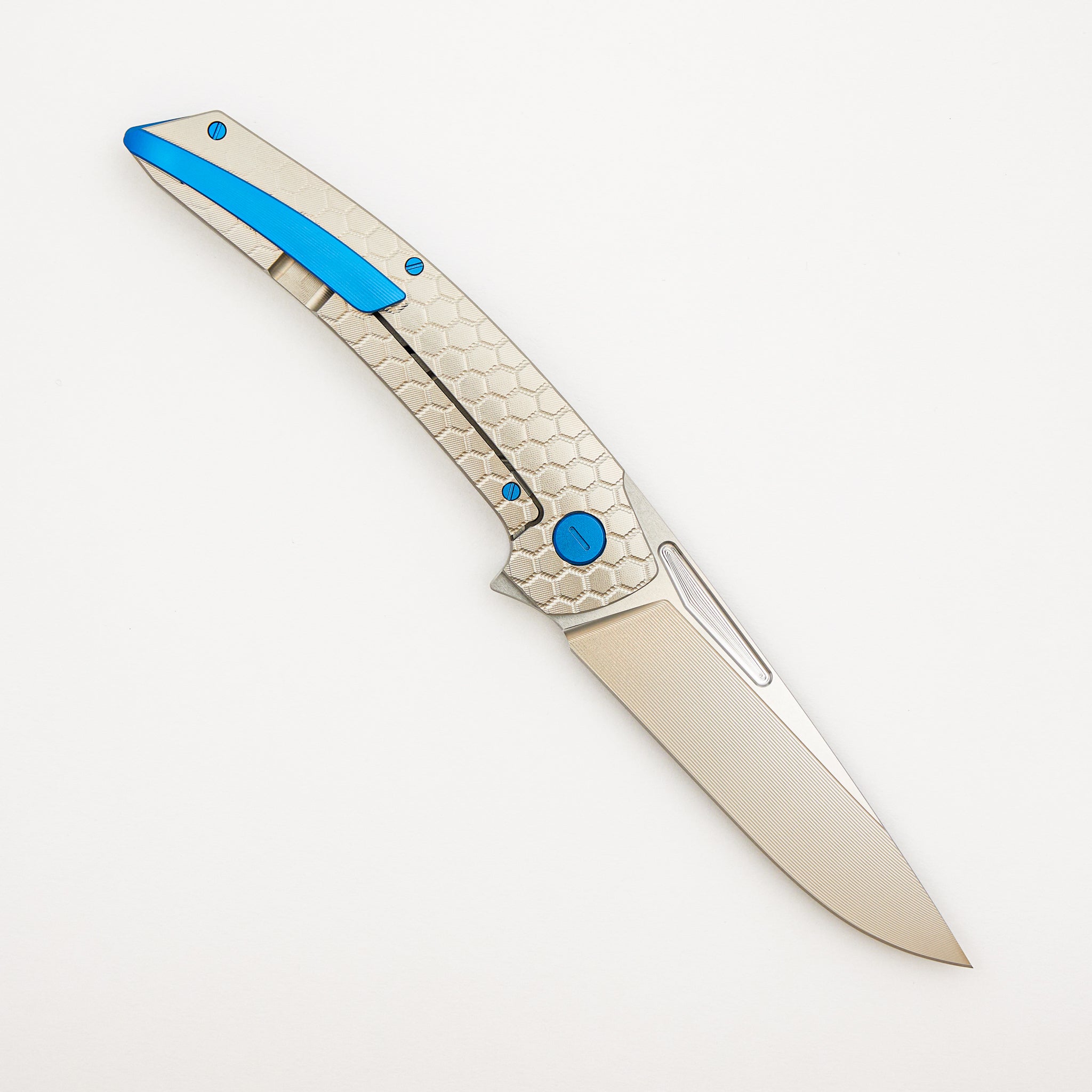 Model T Gen. 2 - Titanium Handle W/ Fade Honeycomb Milling - RWL-34 Blade - Blue Accents