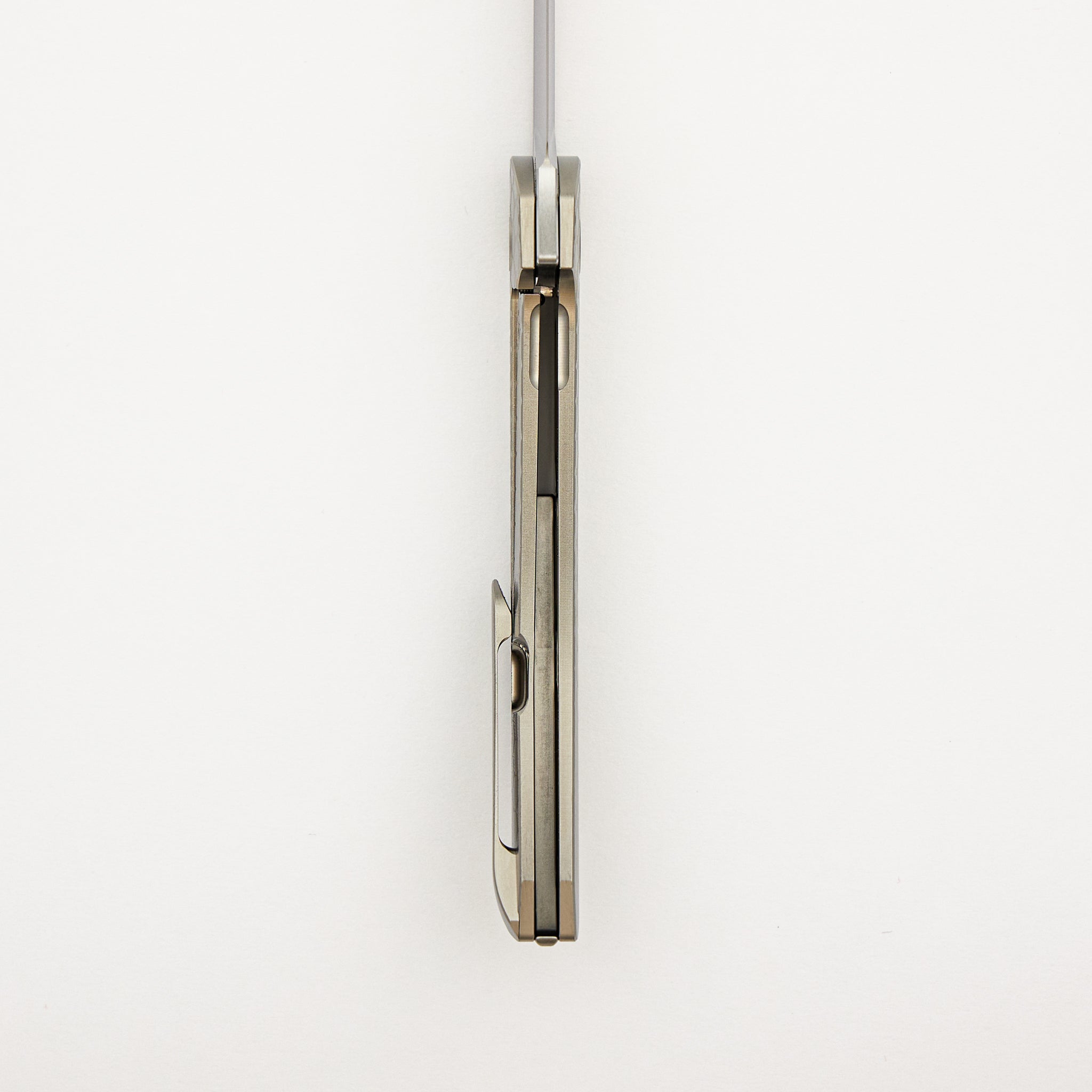 Model T Gen. 2 - Titanium Handle W/ Fade Honeycomb Milling - RWL-34 Blade