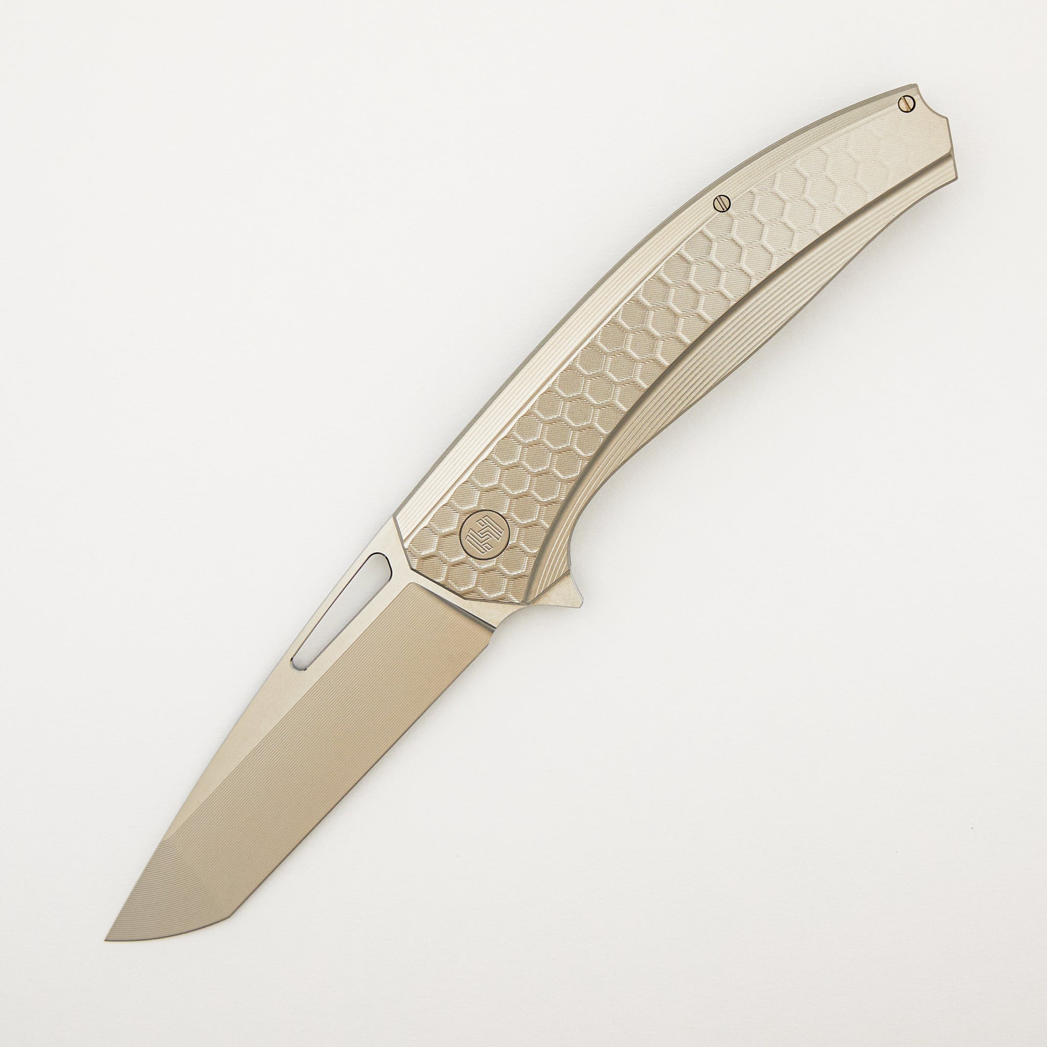 Veli – Blasted Finish Titanium Handle W/ Fade Honeycomb Pattern – RWL-34 Blade – Blasted Finish Titanium Hardware - S/N 423