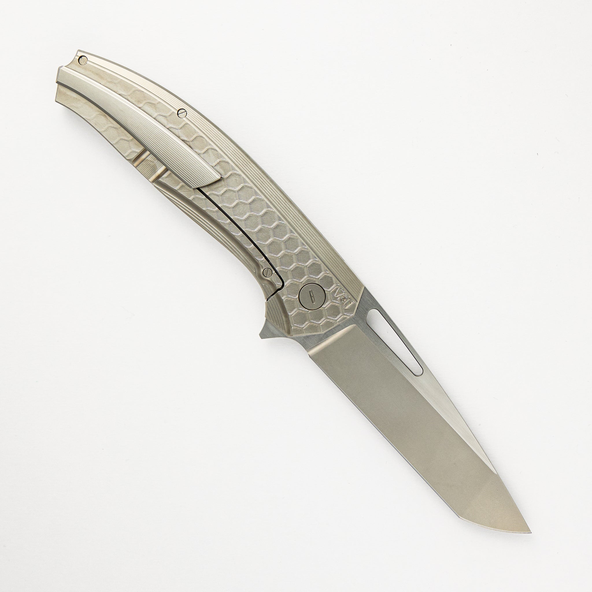 Veli – Fade Honeycomb Textured Titanium Handle – RWL-34 Blade – Blasted Titanium Hardware