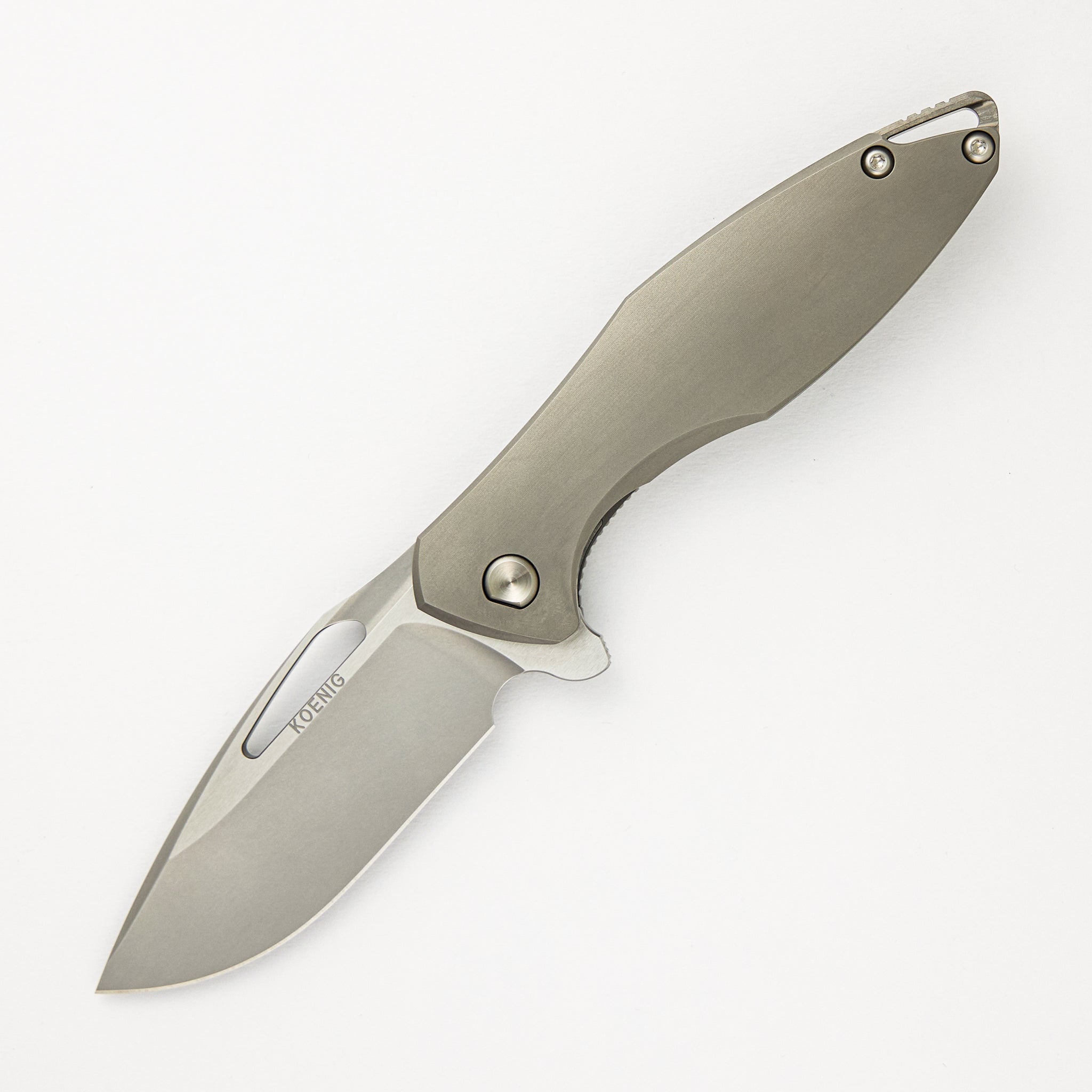 Koenig Knives Arius - Smooth Titanium Handle - Silver Hardware - Burnished W/ Polished Flats M390 Blade