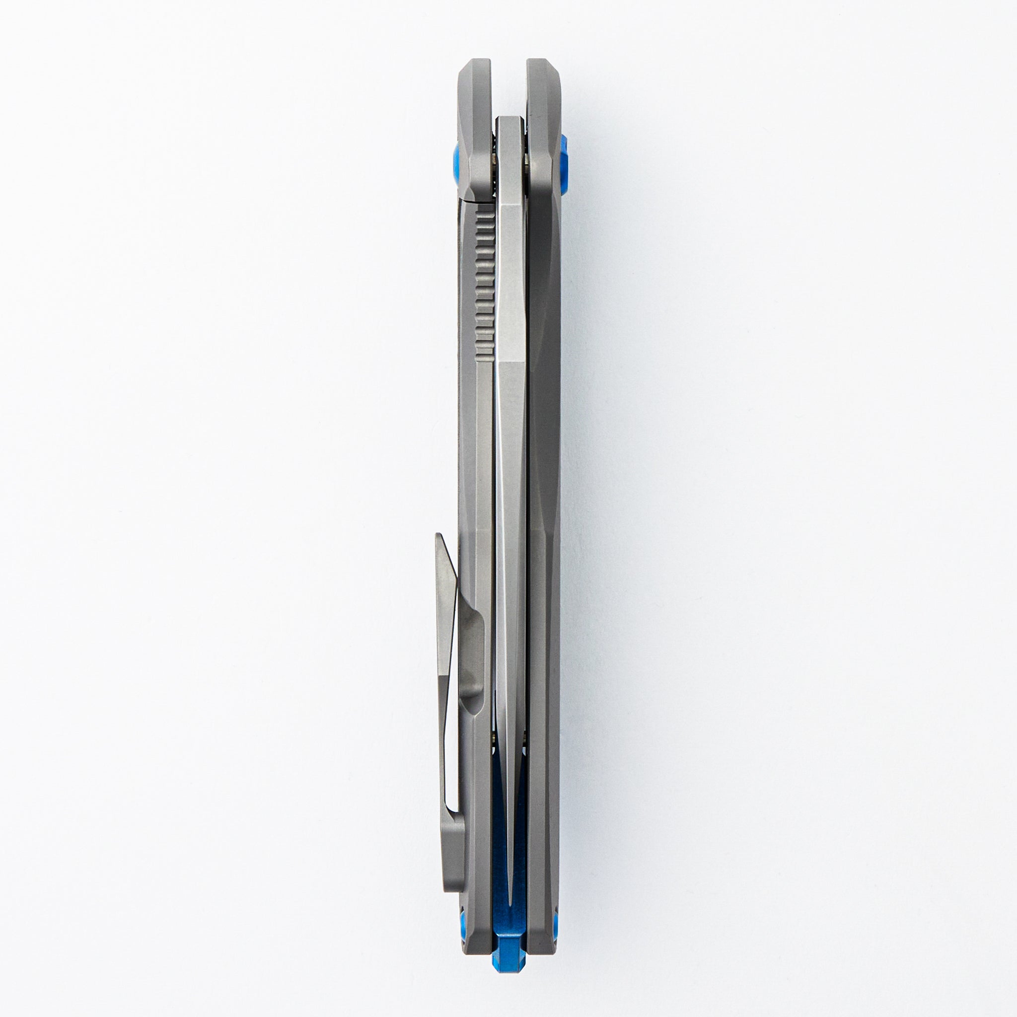Arius - Patterned Titanium Handle - Blue Hardware - Burnished w/ Polished Flats M390 Blade