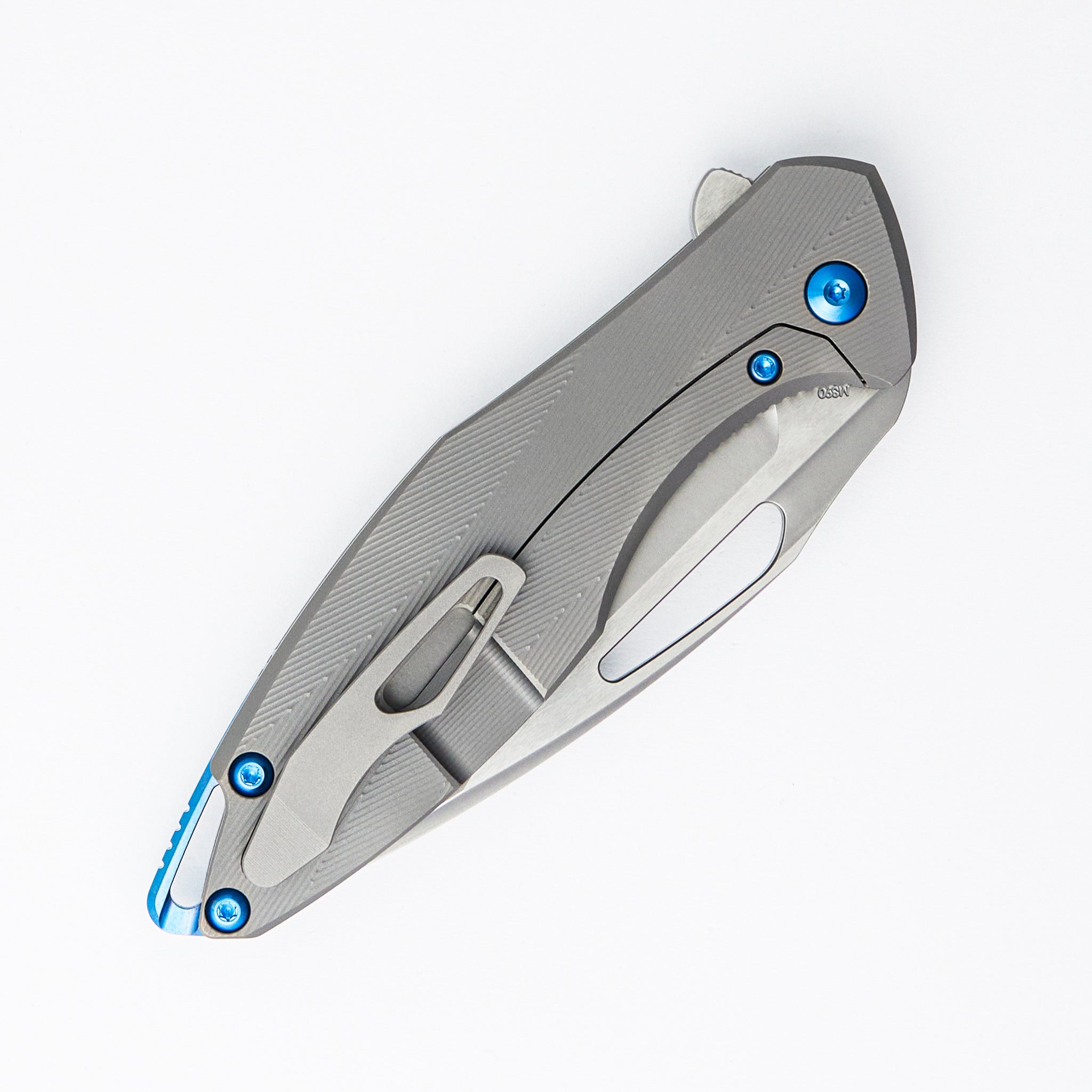 Arius - Patterned Titanium Handle - Blue Hardware - Burnished w/ Polished Flats M390 Blade